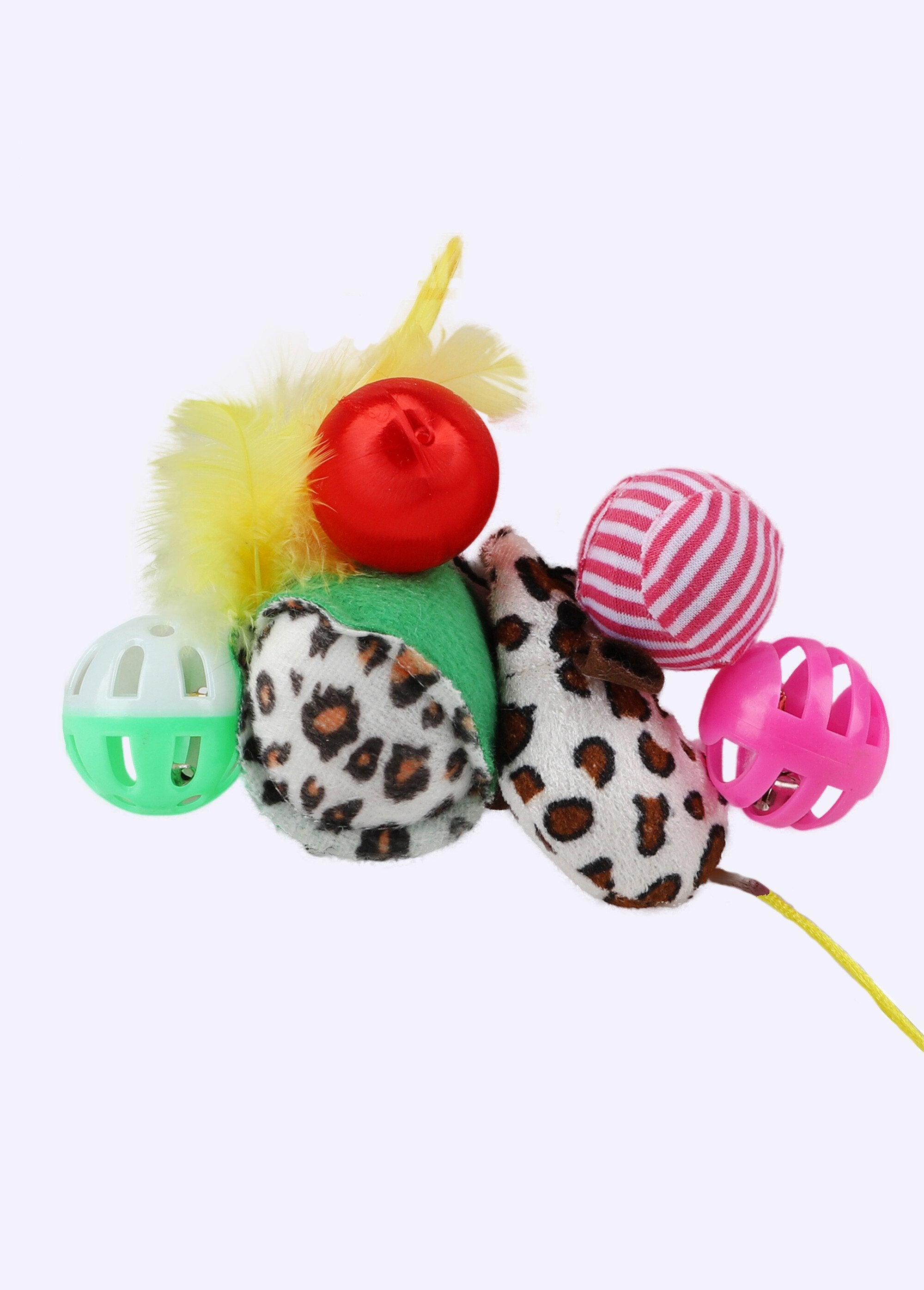 Pelota_para_gatos_multimaterial_con_cascabel_Surtidos_verdes_FA1_slim