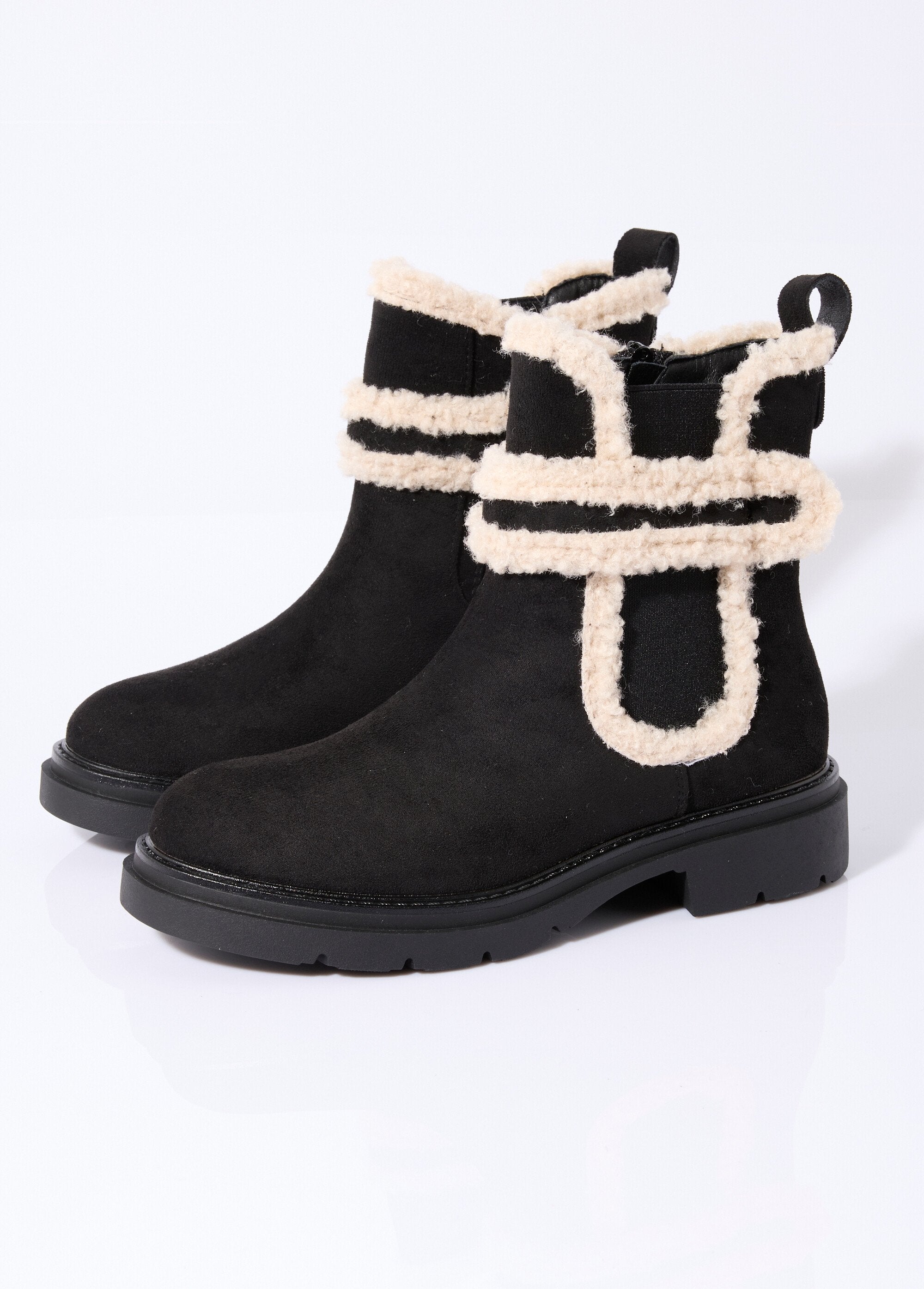 Botas_de_ante_con_detalles_efecto_lana_Negro_DE1_slim