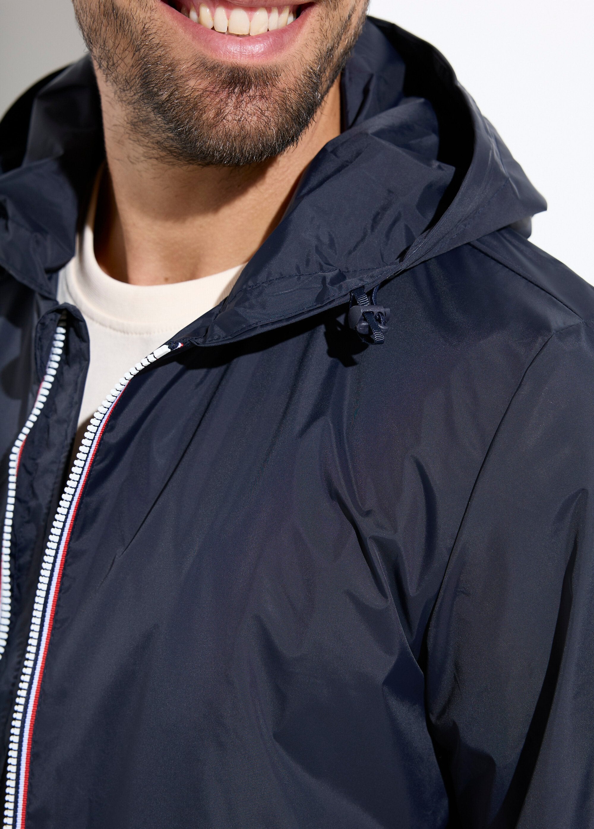 Parka_corta_impermeable_de_moda_Marina_DE1_slim