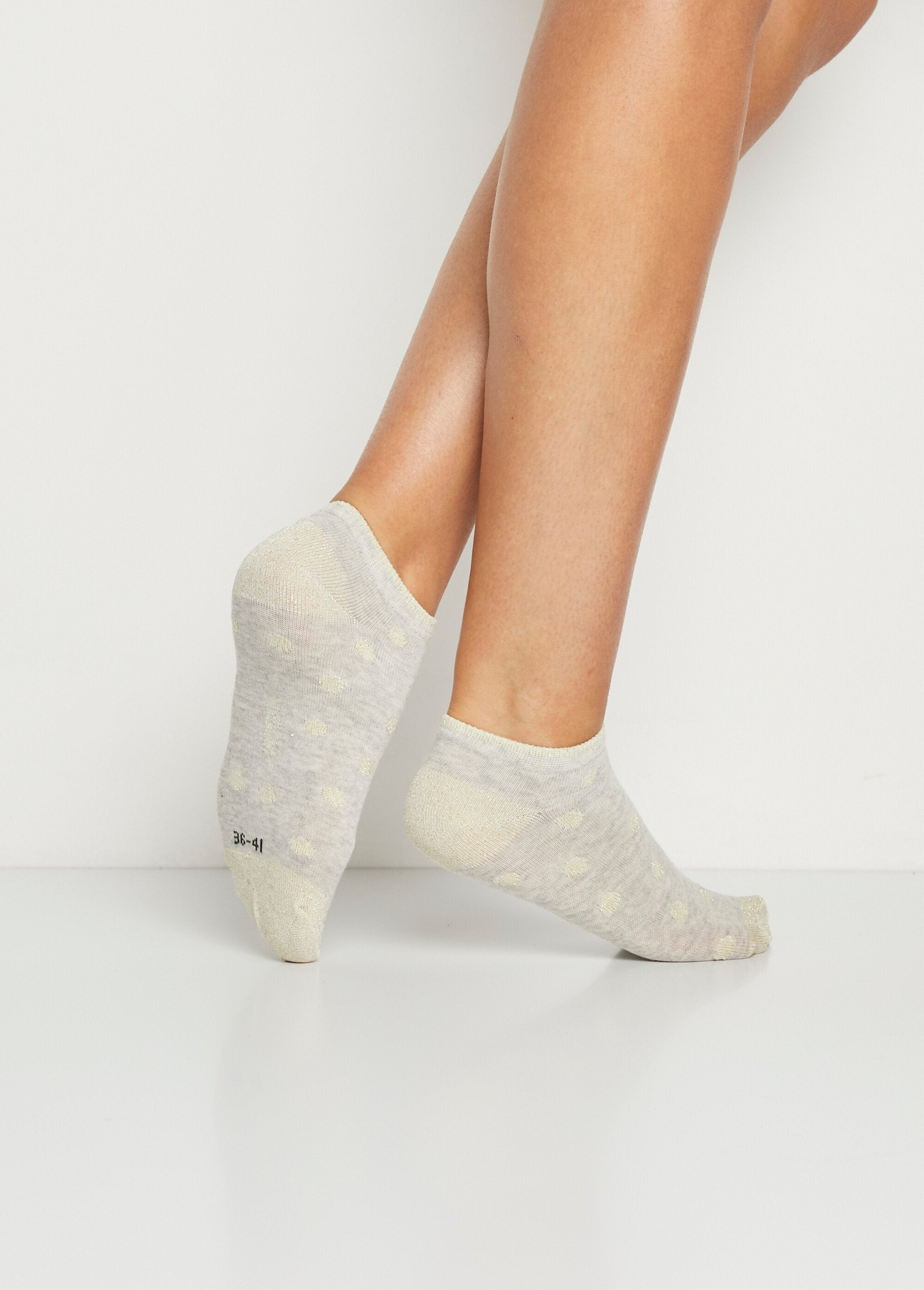 Calcetines_discretos_con_lurex_Lote_surtido_de_grises_3_DO1_slim