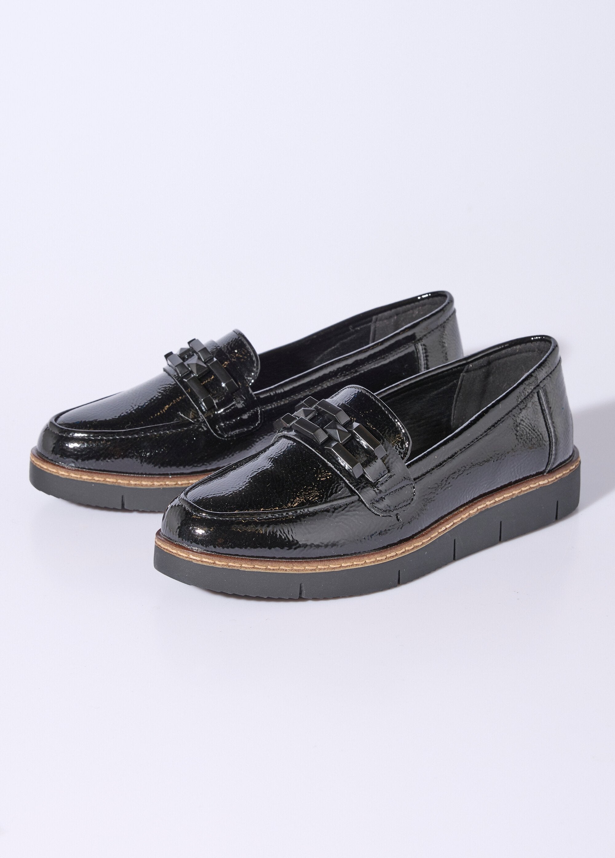 Mocasines_de_cuña_estilo_rock_Negro_DE1_slim