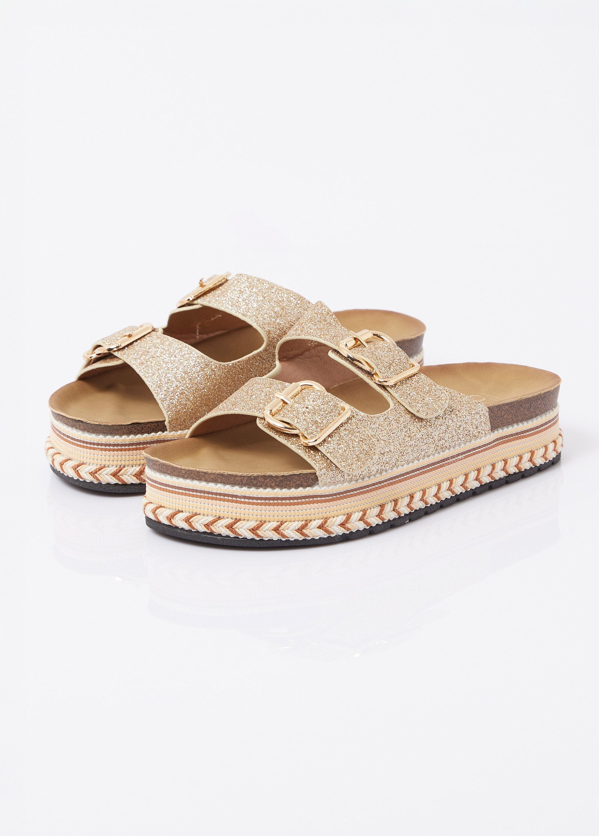 Mules_con_hebilla_y_suela_de_plataforma_Dorado_DE1_slim