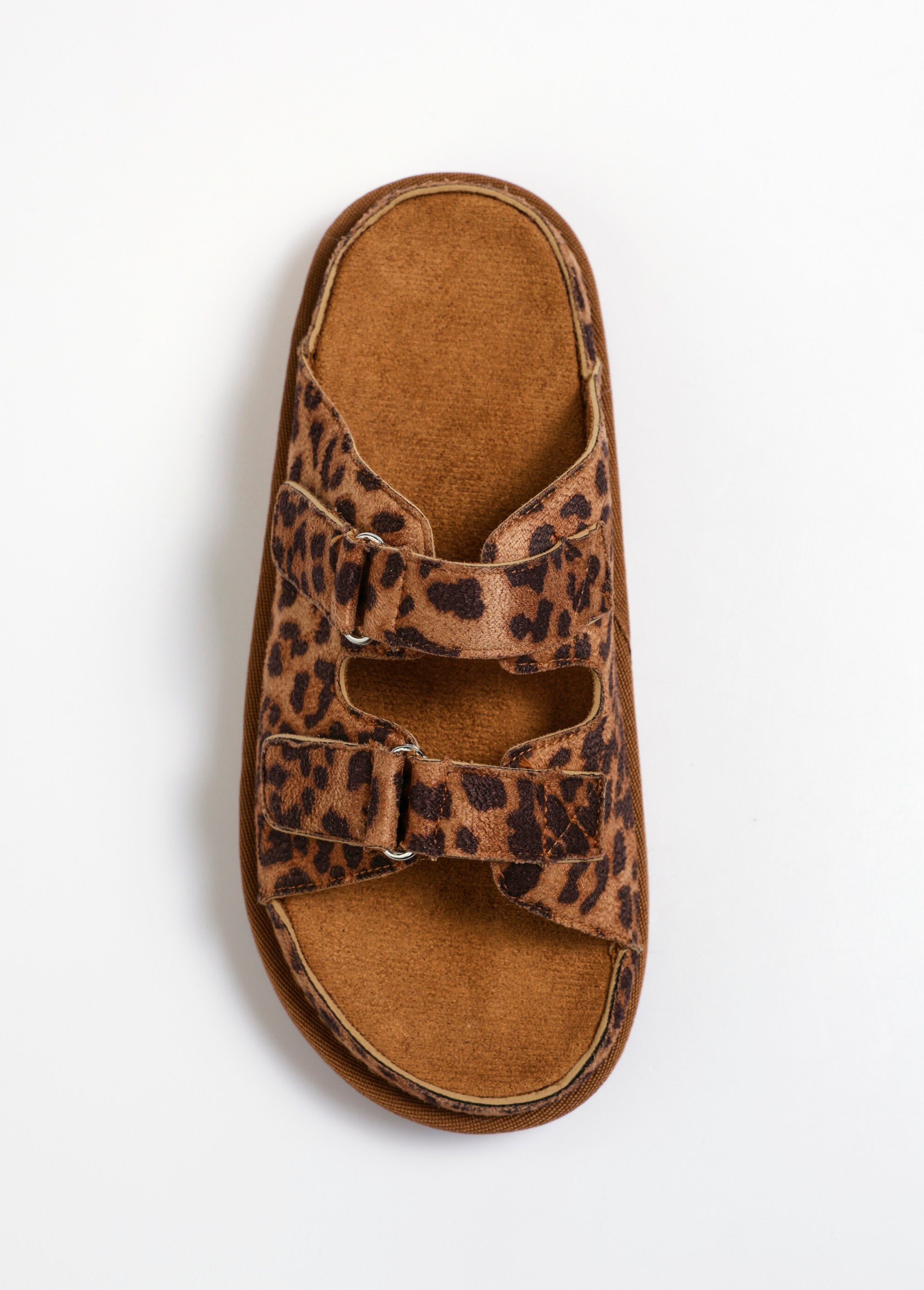 Mules_de_ante_con_cuña_y_velcro_Leopardo_OV1_slim