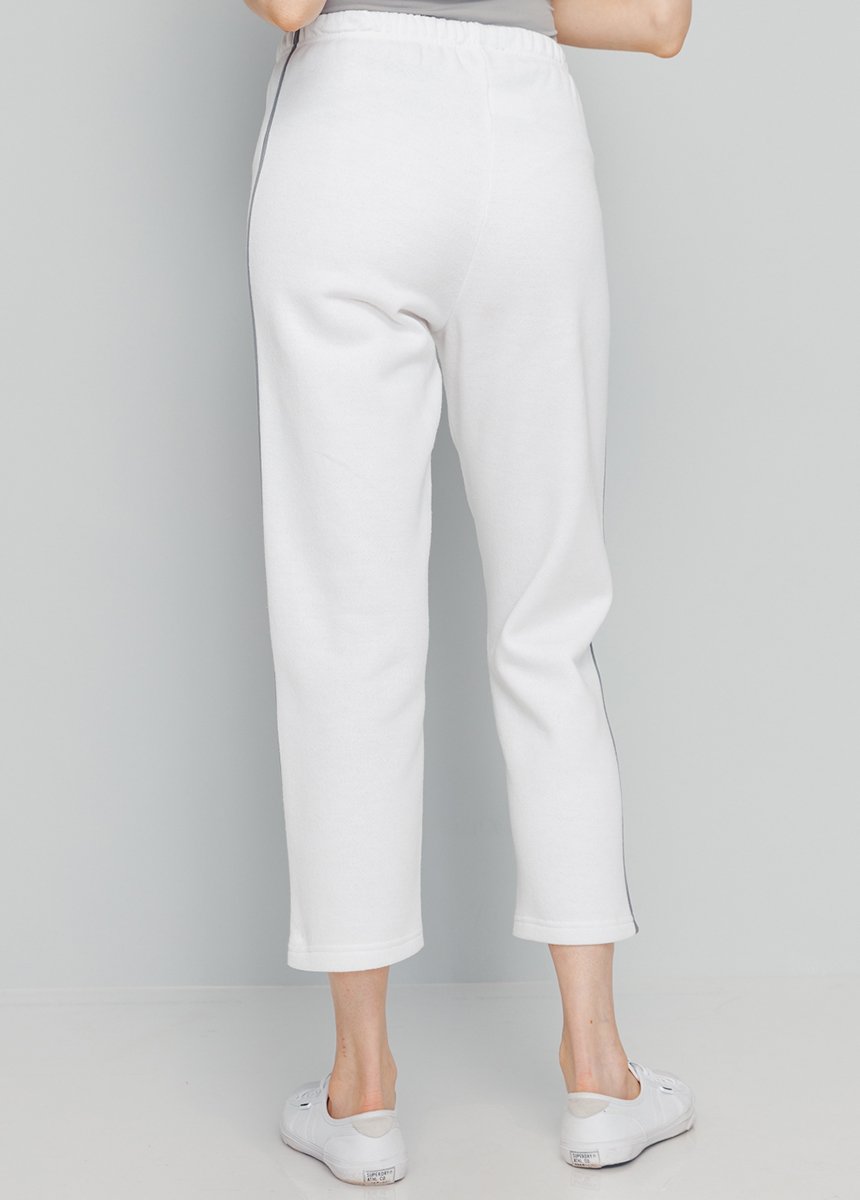 Pantalones_cortos_de_estar_por_casa_con_cinturilla_elástica_y_forro_polar._Blanco,_Blanca_DO1_slim