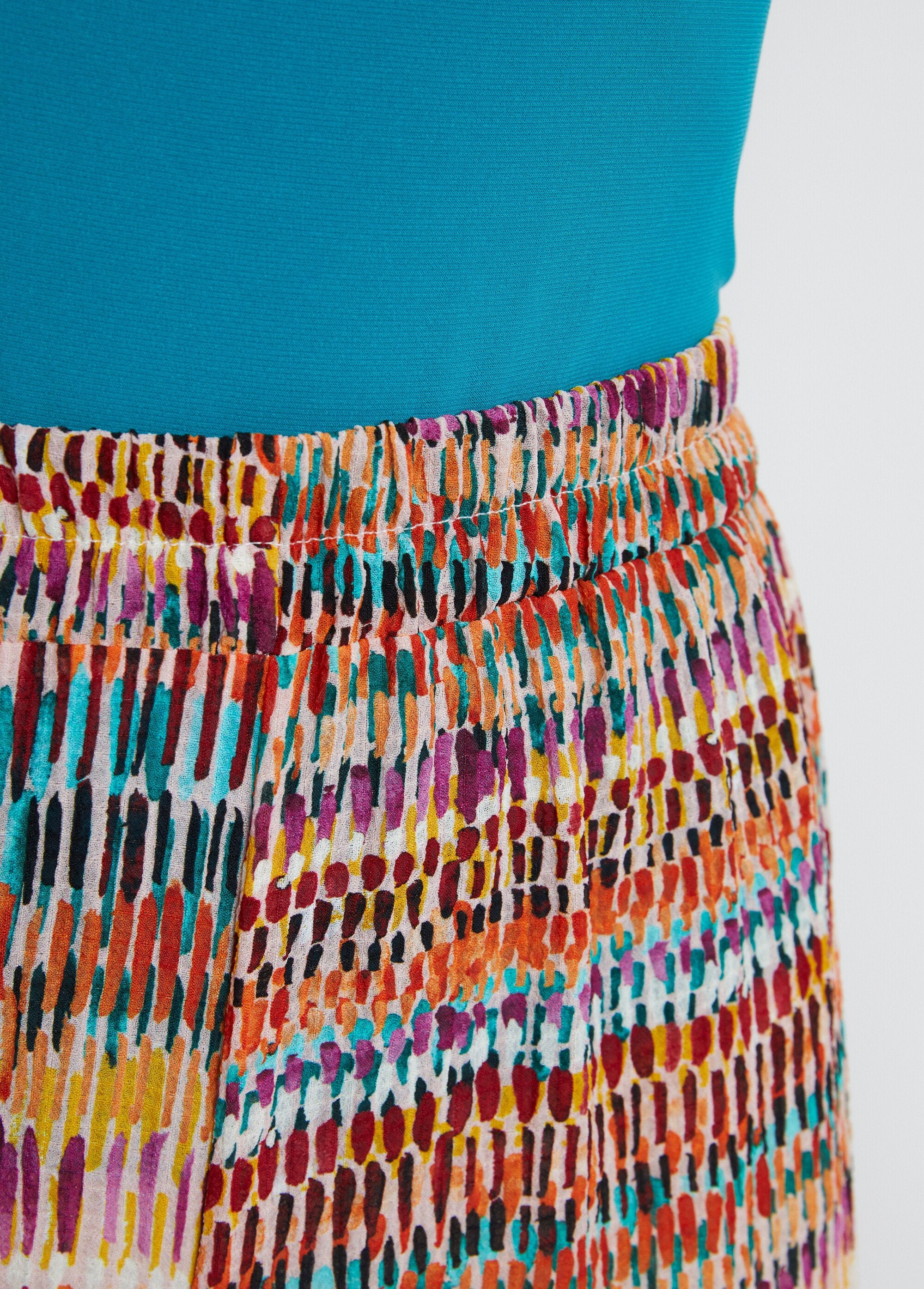 Pantalón_ancho_estampado_con_cintura_elástica_Multicolor_DE1_slim