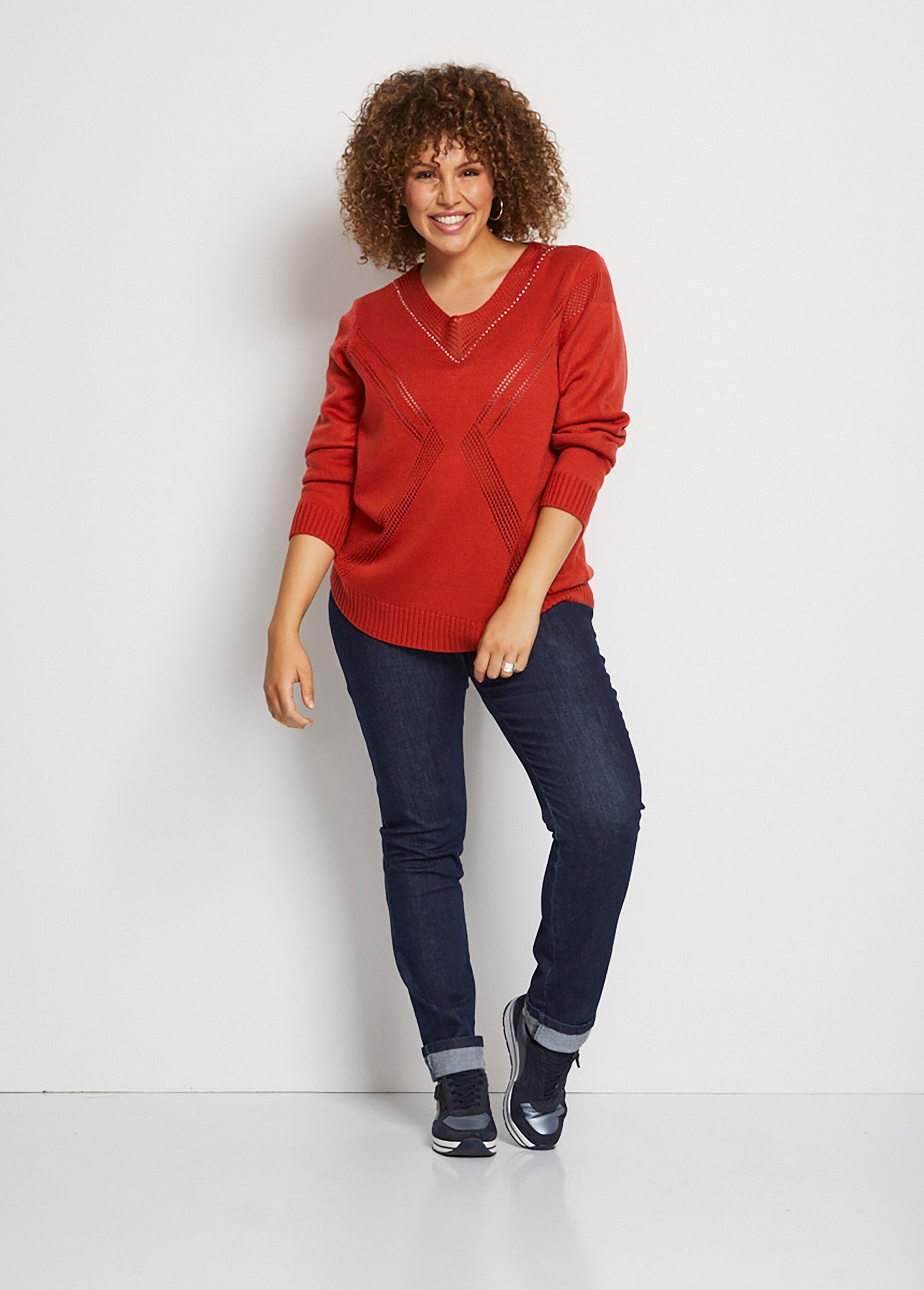 Suéter_de_cuello_en_V_con_malla_joya_y_diamantes_de_imitación_Picante_SF1_curvy