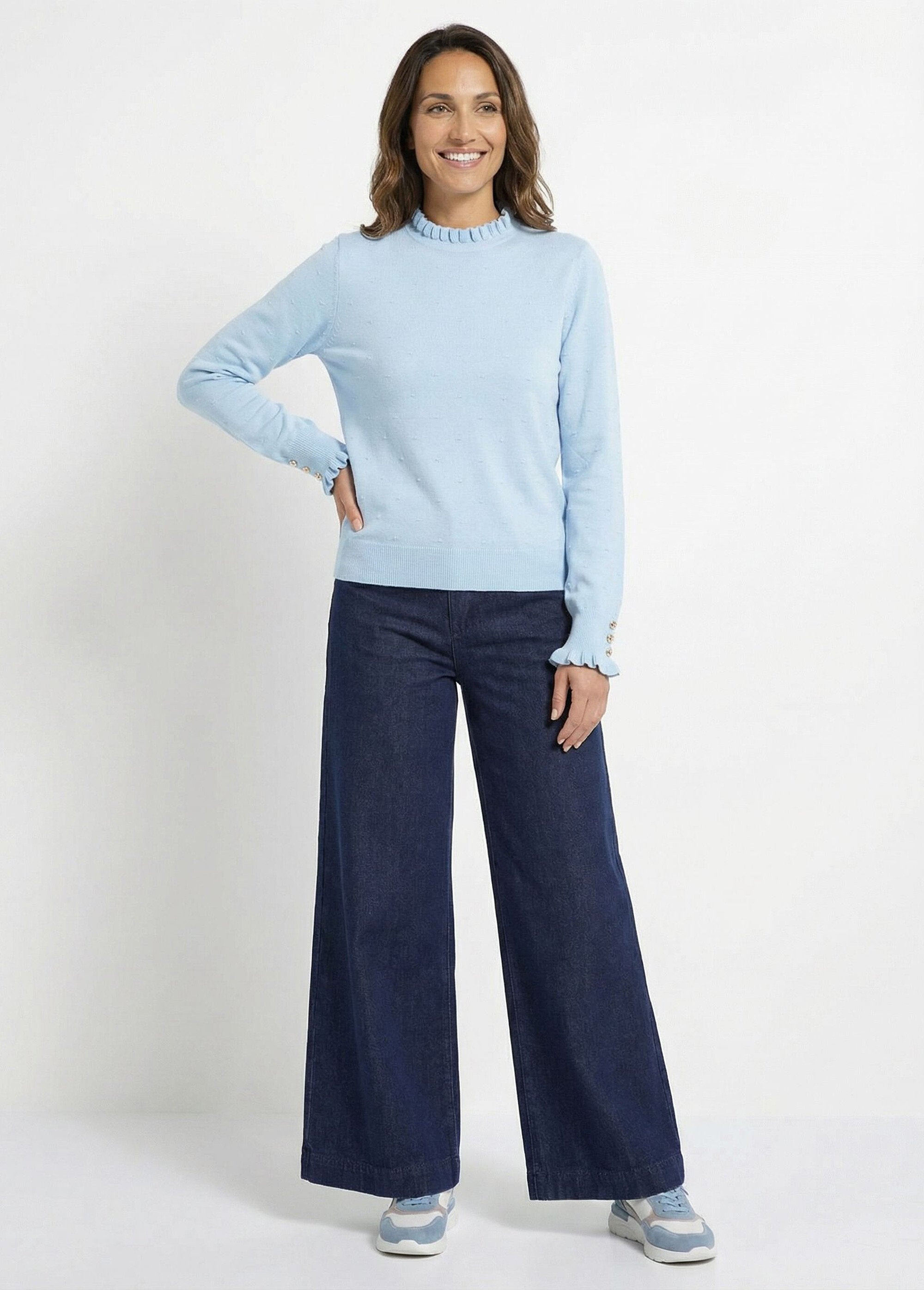 Suéter_plisado_de_cuello_alto_con_punto_suizo_de_lunares_Cielo_SF1_slim