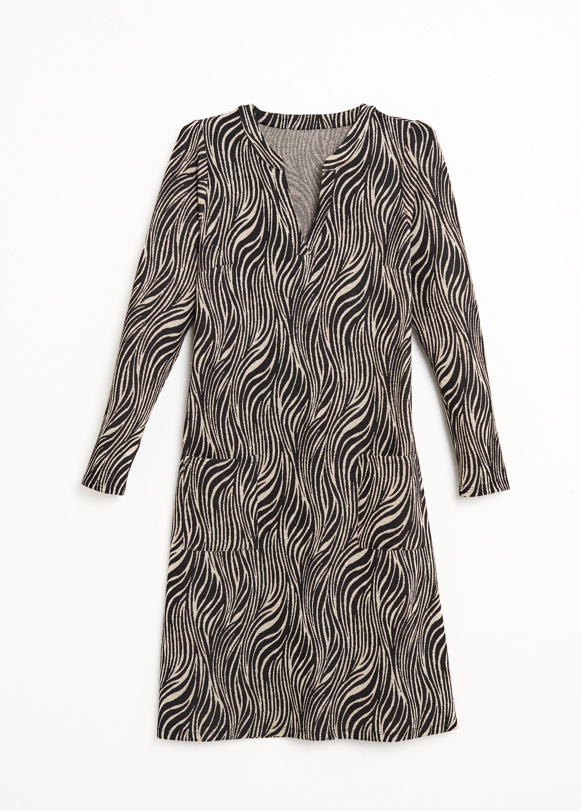 Vestido_corto_holgado_de_jacquard_de_cebra_En_blanco_y_negro_AP1_slim