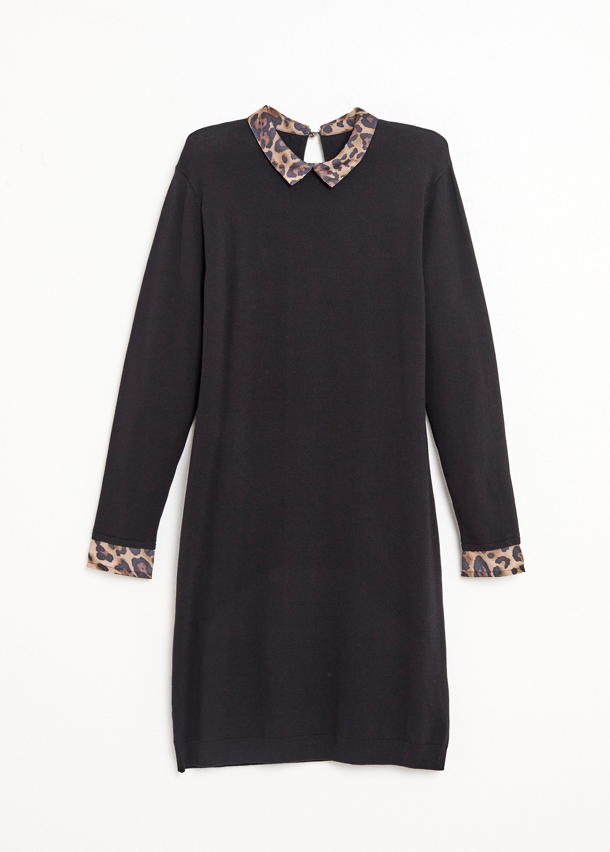 Vestido_tipo_jersey_negro_2_en_1_con_estampado_de_leopardo_y_efecto_voile_Negro_AP1_slim