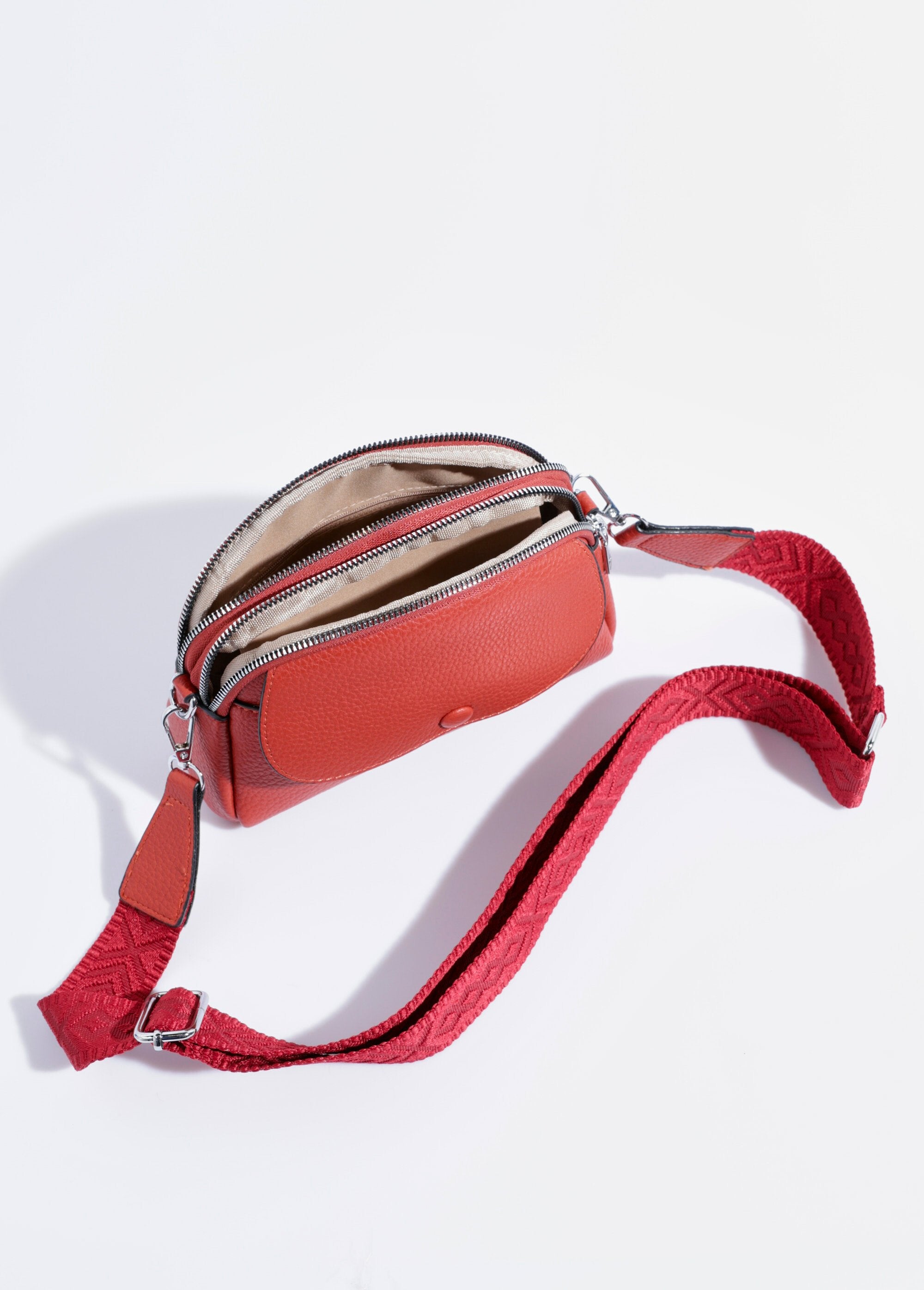 Bolso_de_piel_sintética_granulada_con_bandolera_Rojo_DE1_slim