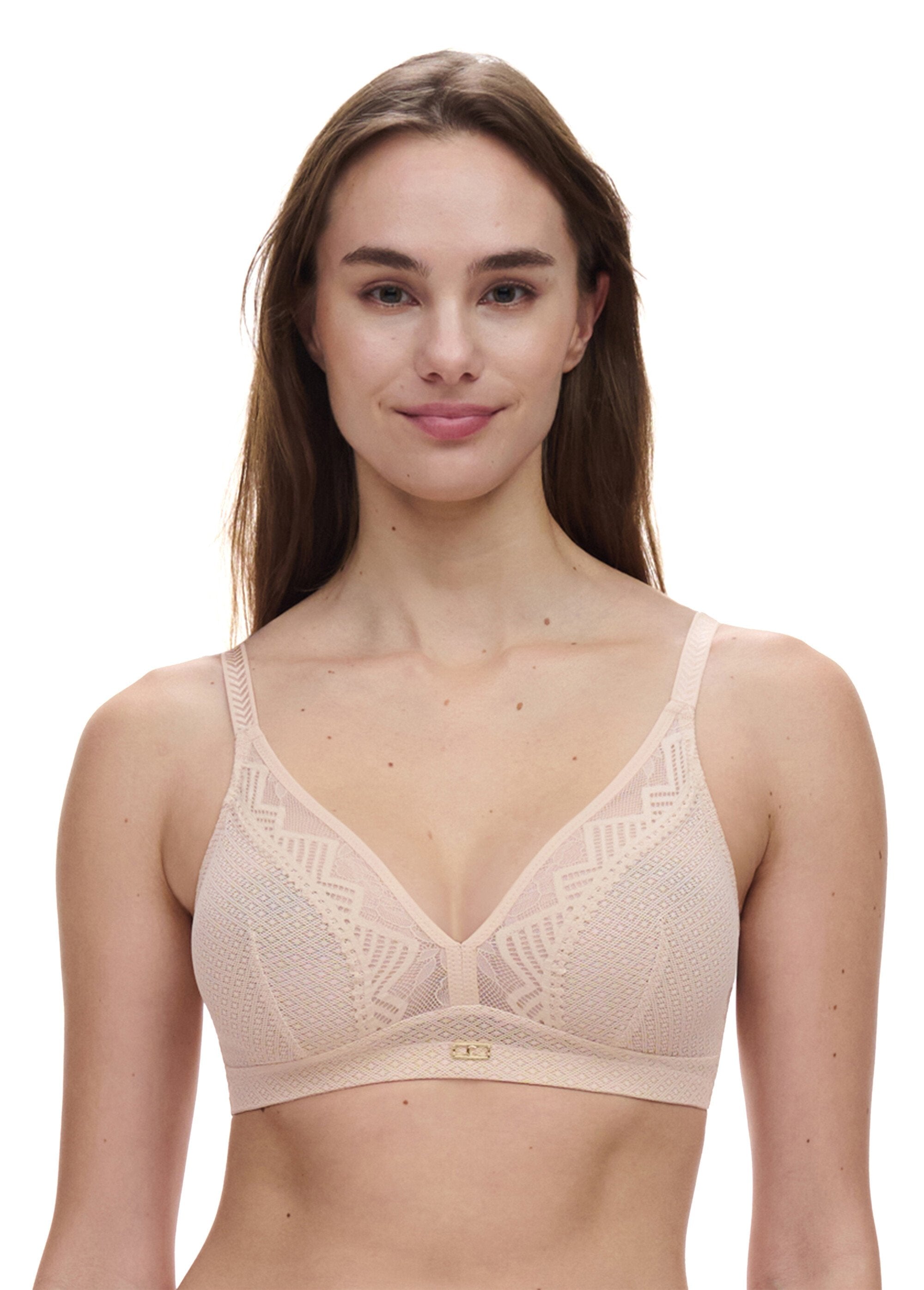 ®_Chantelle_-_Sujetador_de_encaje_reciclado_Beige_FA1_slim