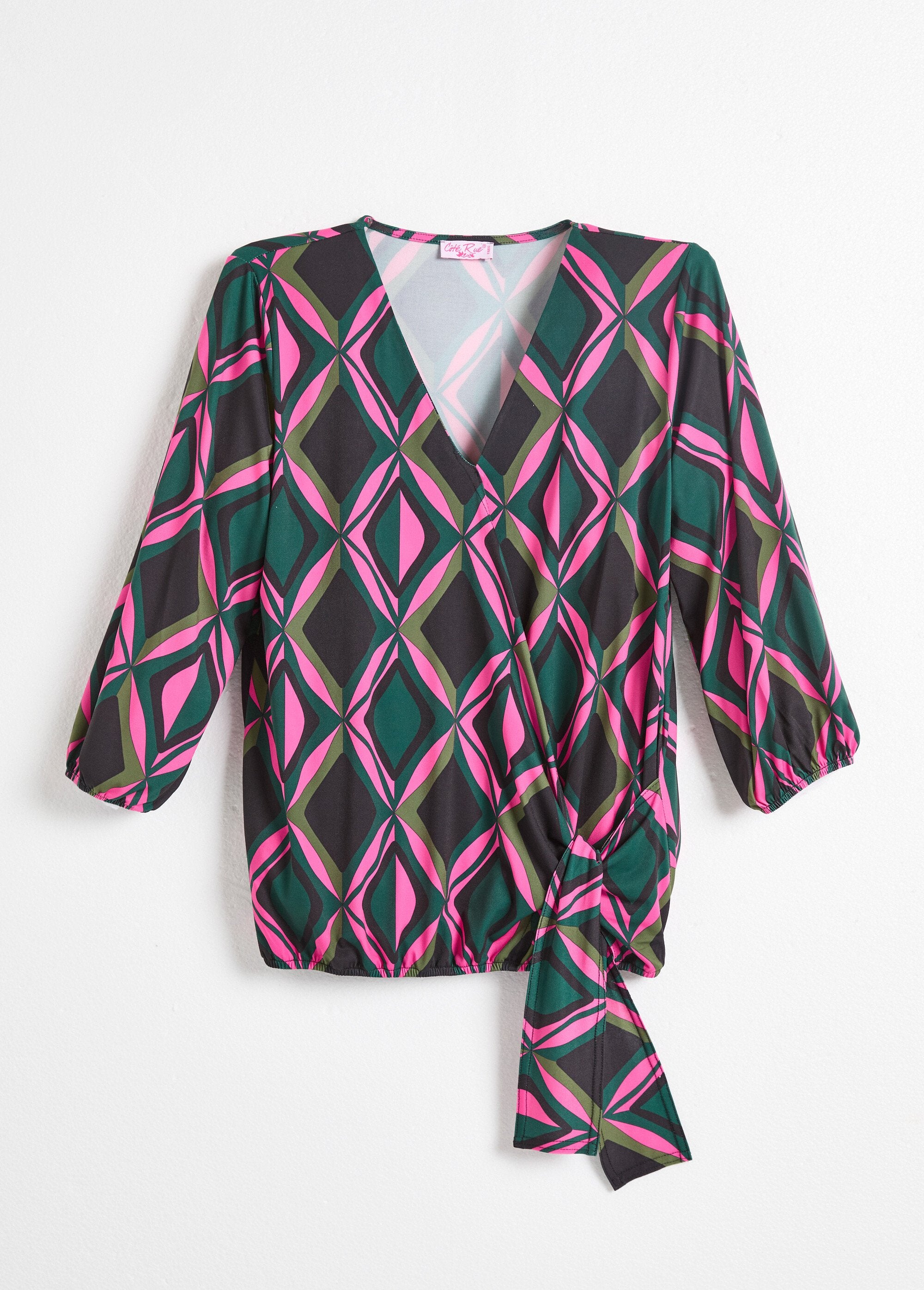 Camiseta_estampada_estilo_blusón_cruzada_rosa_y_verde_AP1_slim