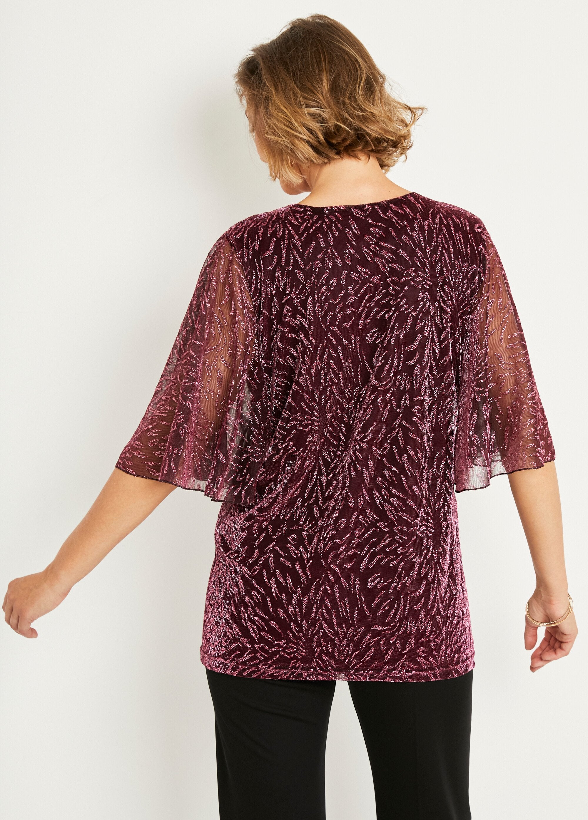 Camiseta_larga_de_malla_estampada_con_cuello_redondo_Rosa_DO1_slim