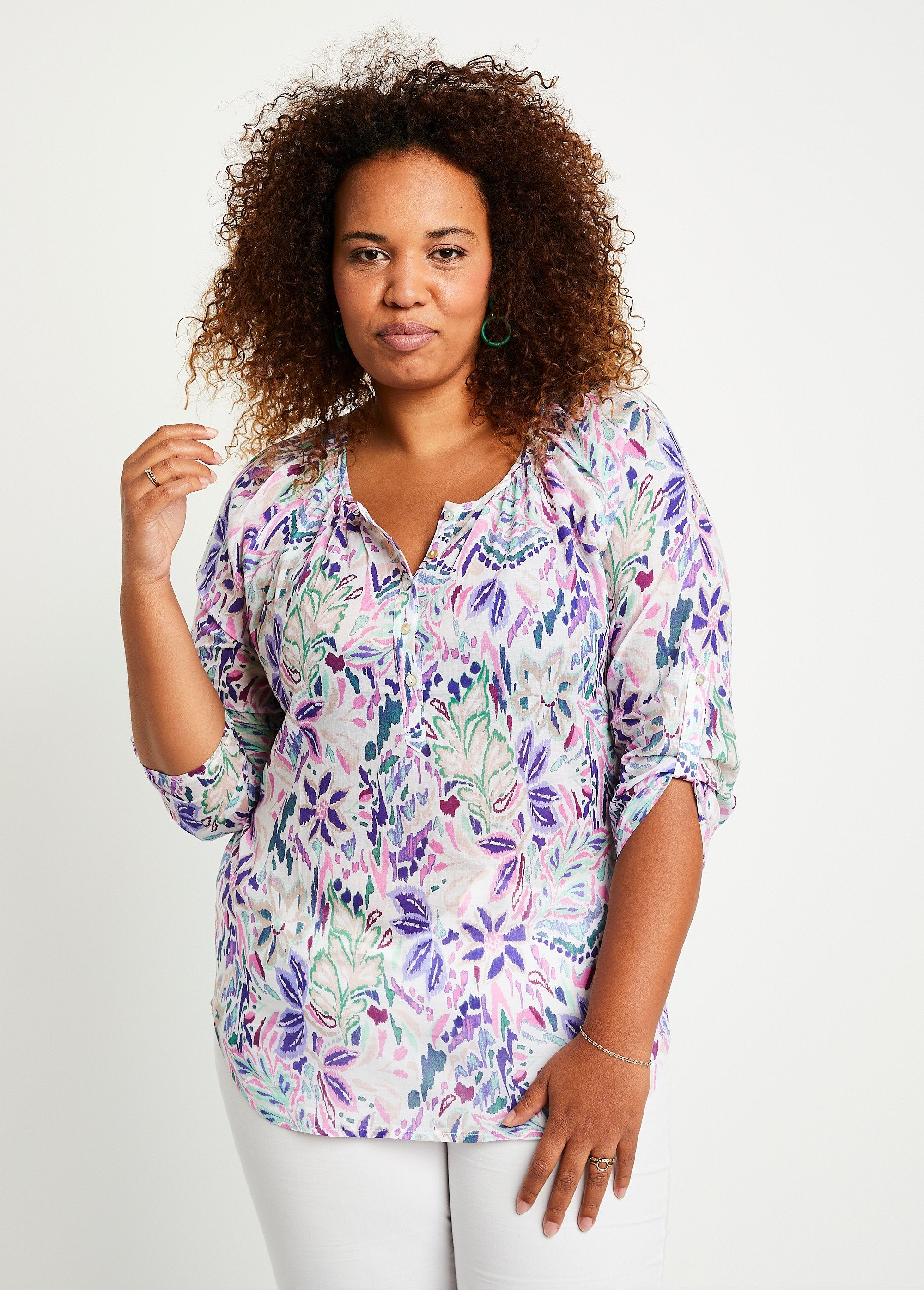 Túnica_larga_de_gasa_de_algodón_con_botones_morado_y_rosa_FA1_curvy