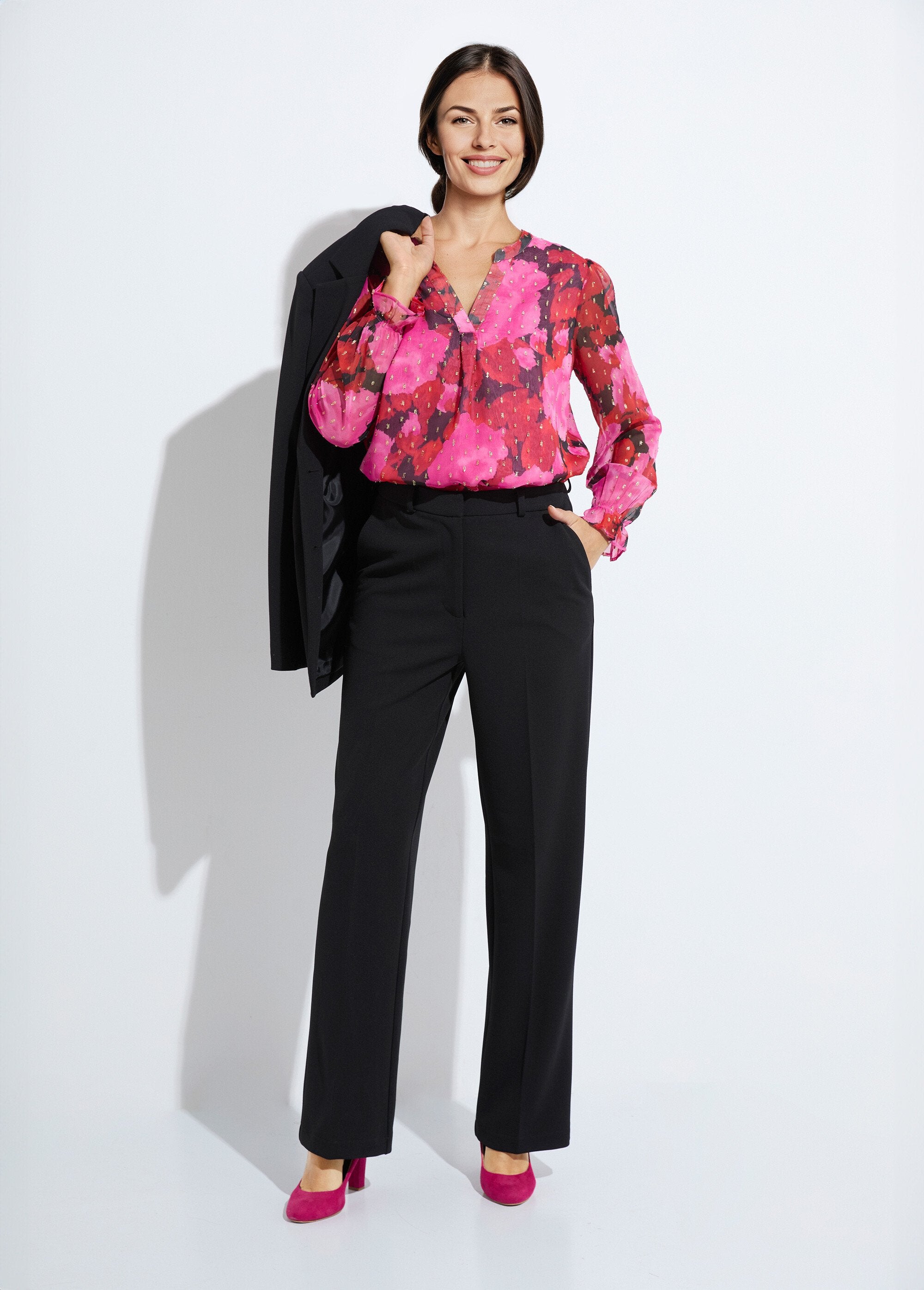 Túnica_de_cuello_en_V_con_estampado_de_voile_y_dibujos_dorados_rojo_y_negro_SF1_slim