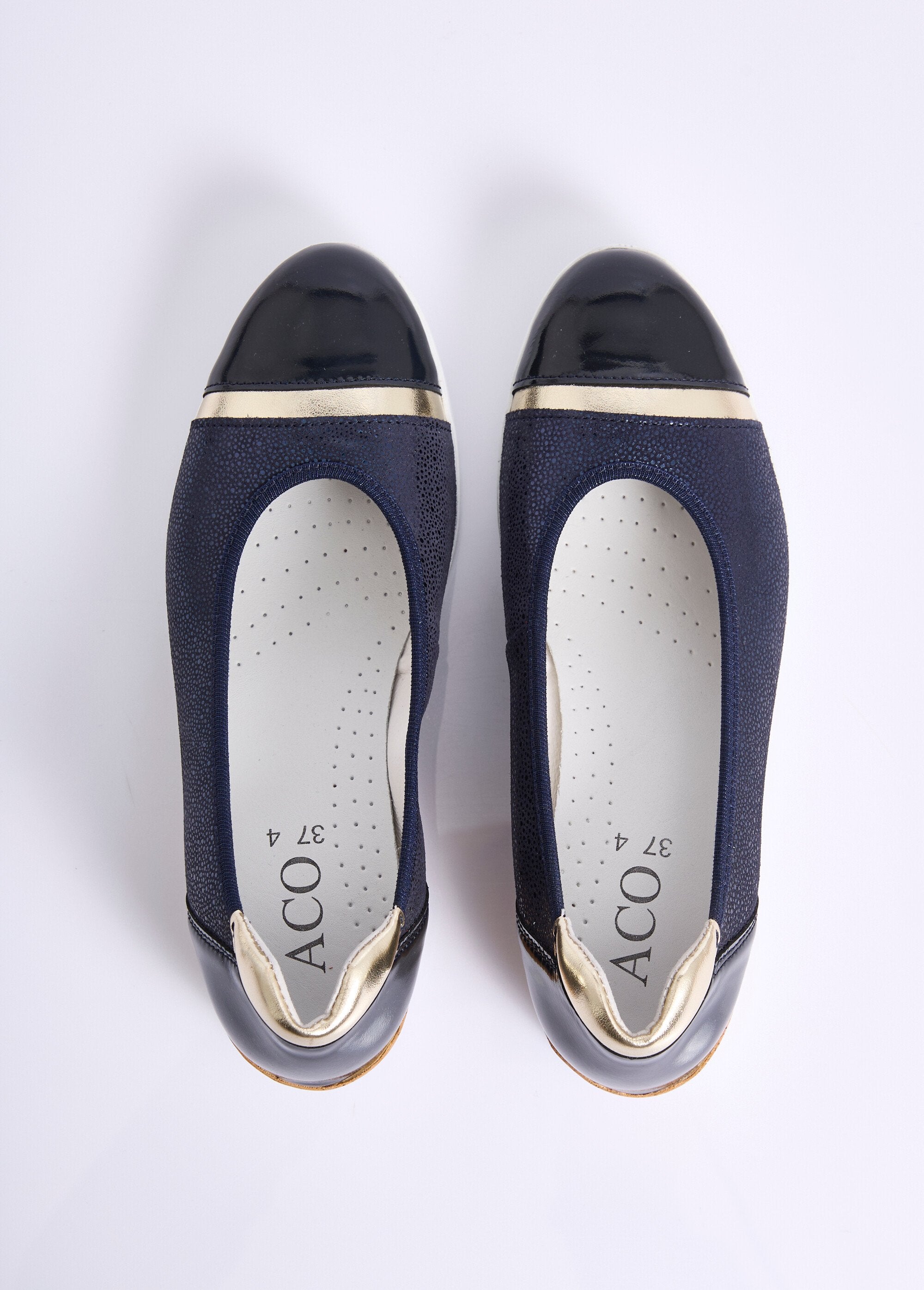 Bailarinas_de_cuña_de_piel_con_ancho_cómodo_Marina_OV1_slim