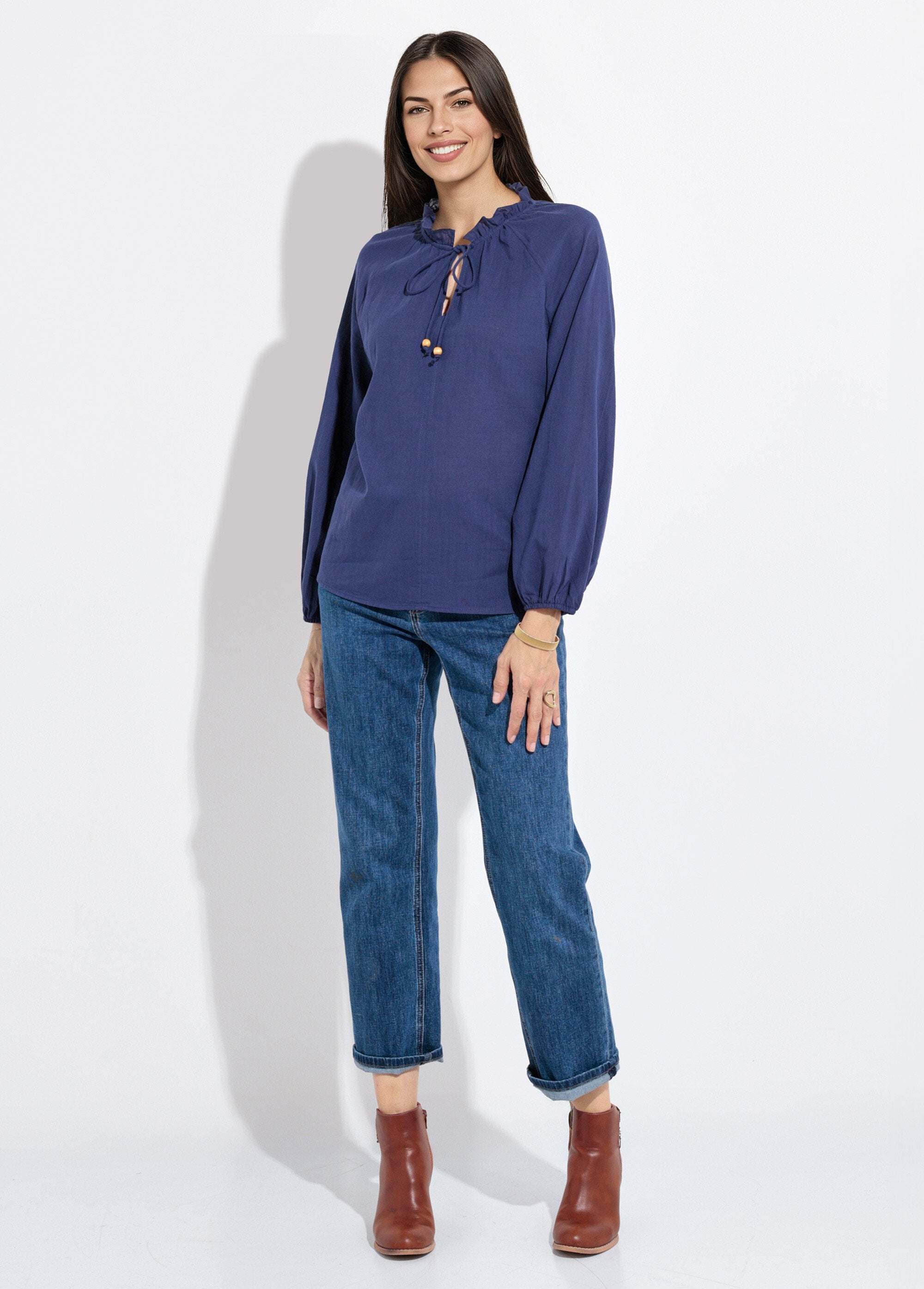 Blusa_holgada_con_cuello_en_V_y_lazo_Marina_SF1_slim