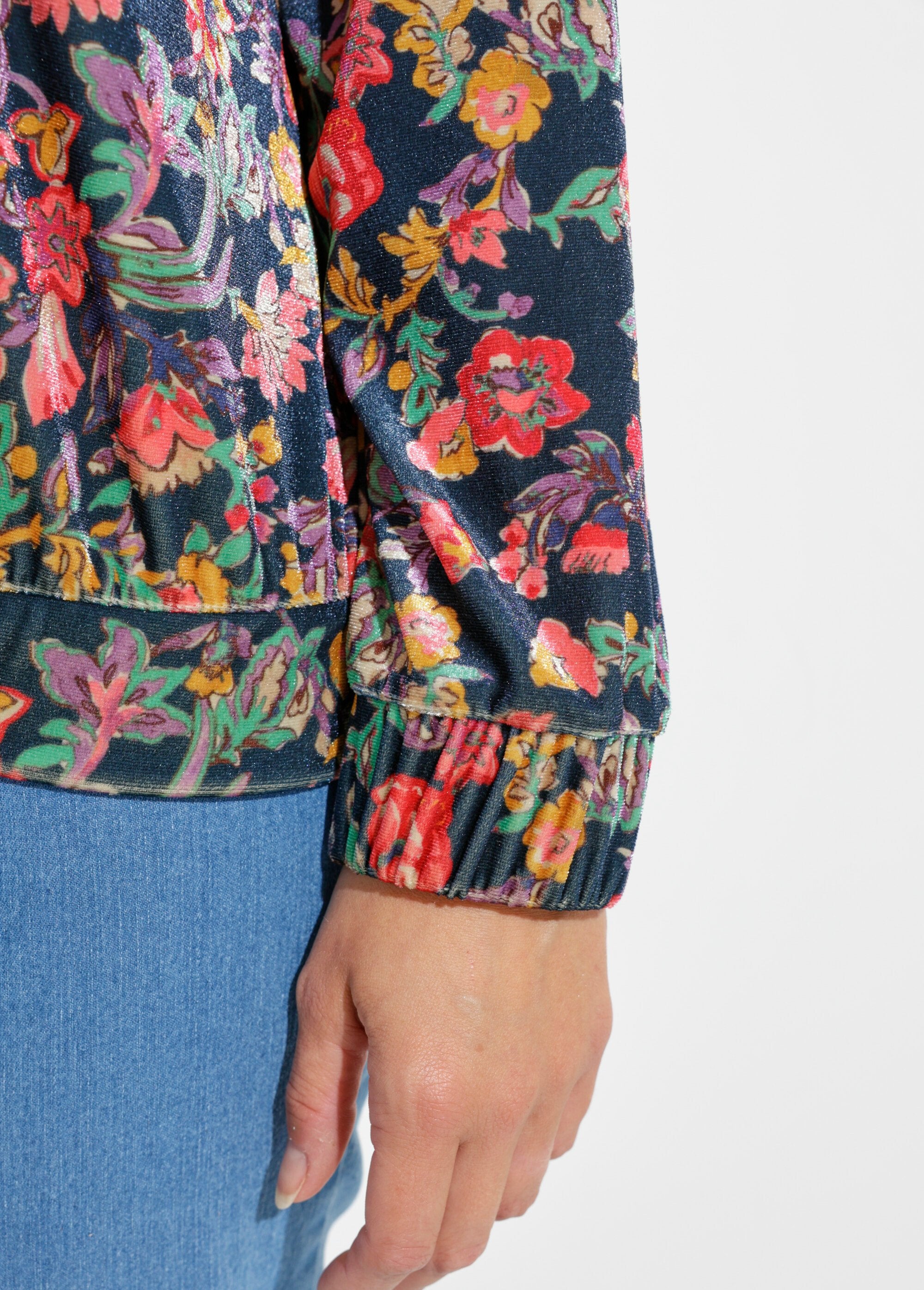 Cazadora_bomber_floral_de_terciopelo_con_cremallera_Azul_marino_y_rosa_DE2_slim