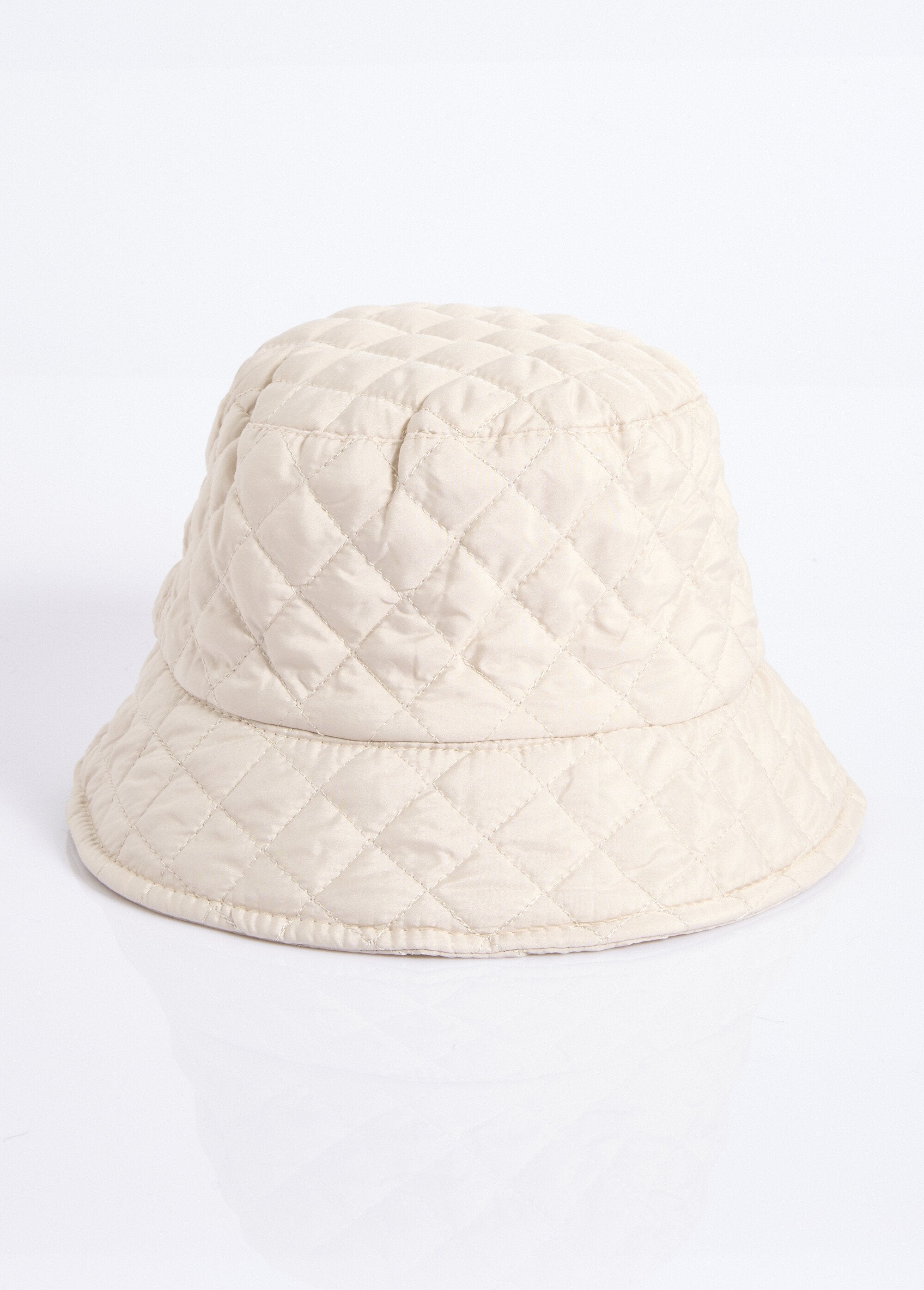 Bob_acolchado_con_costuras_Beige_FA1_slim