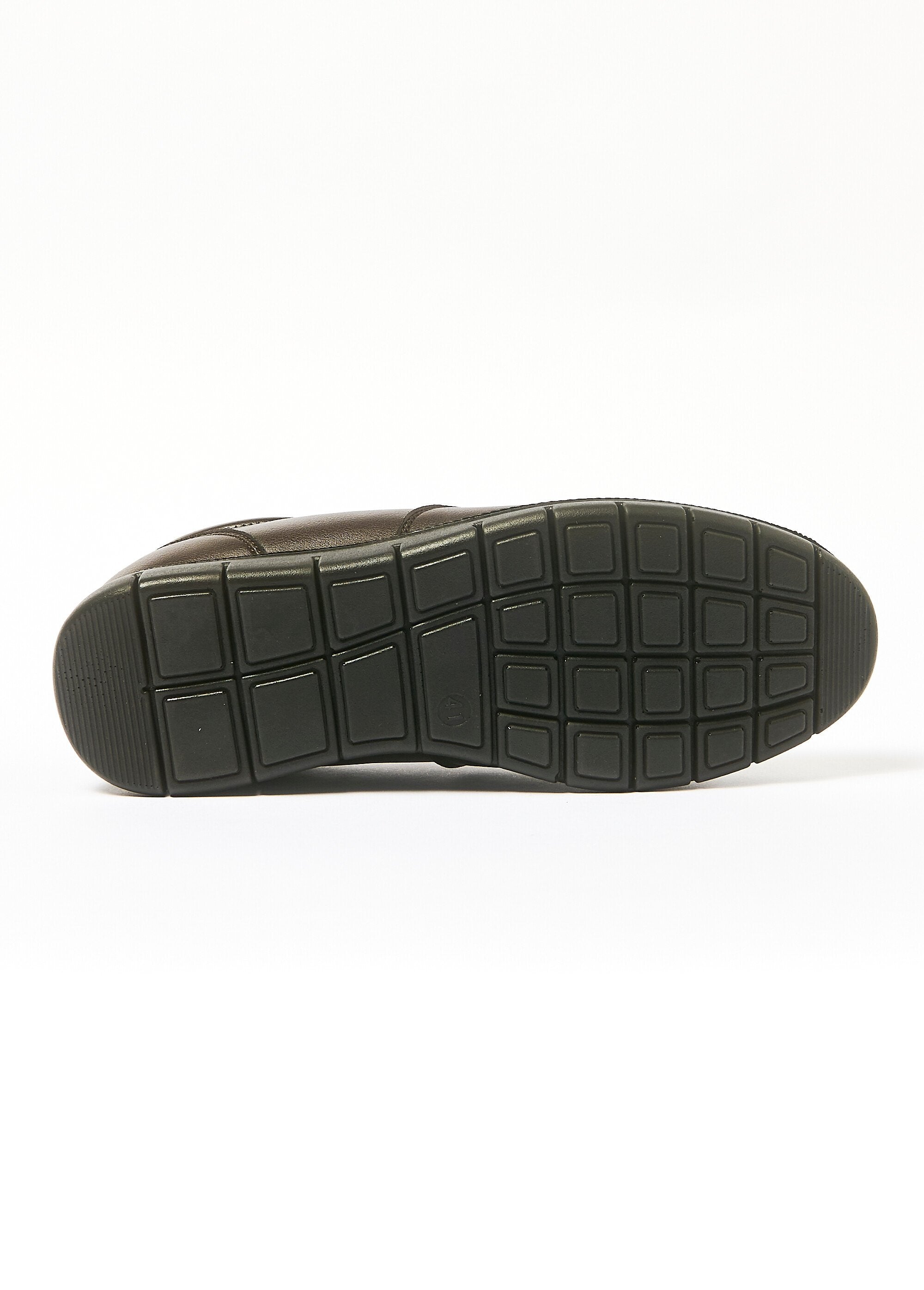 Zapatos_derby_con_laterales_elásticos_Castaño_UN1_slim