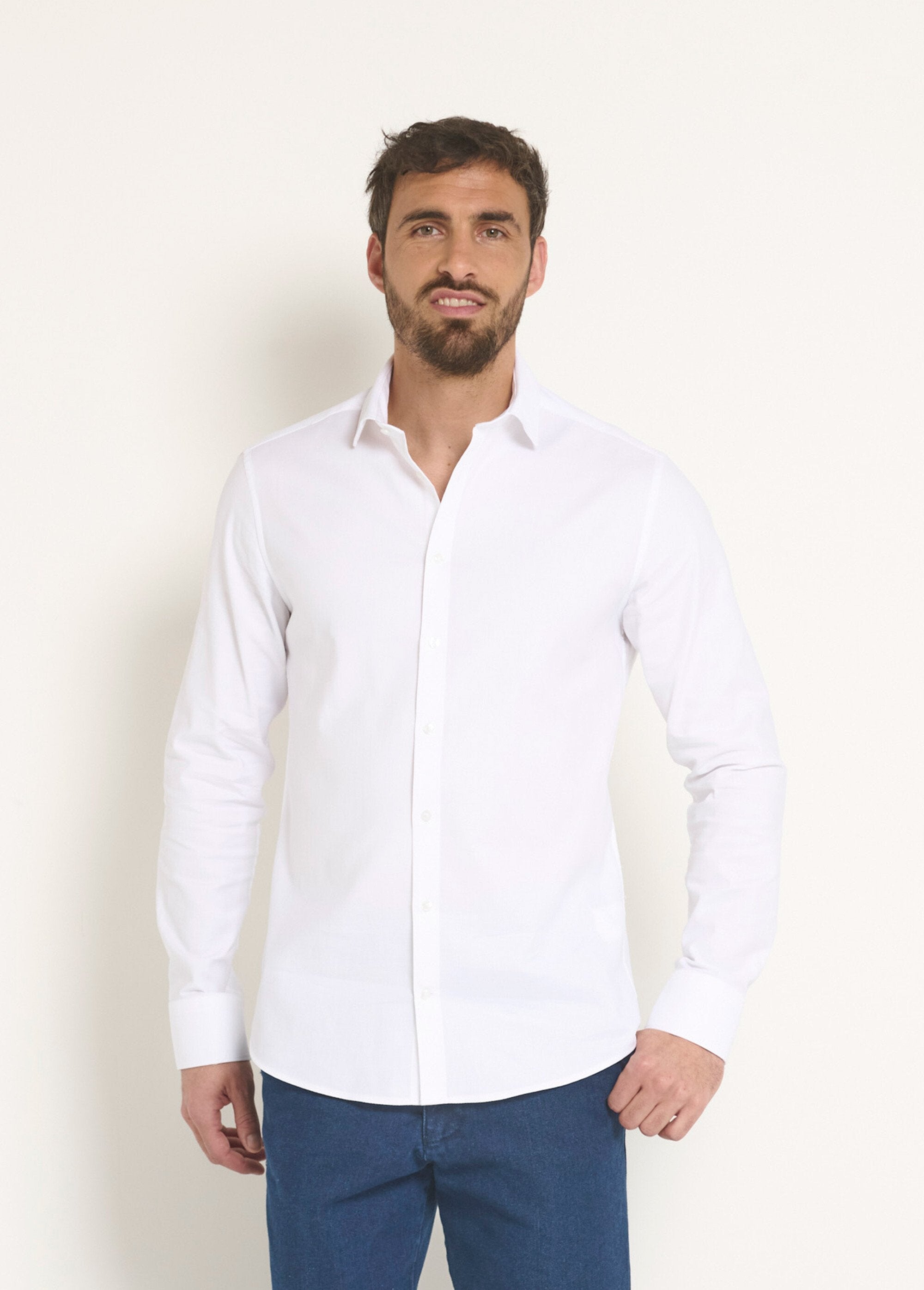 Camisa_elástica_slim_fit_chic_Blanco,_Blanca_FA1_slim