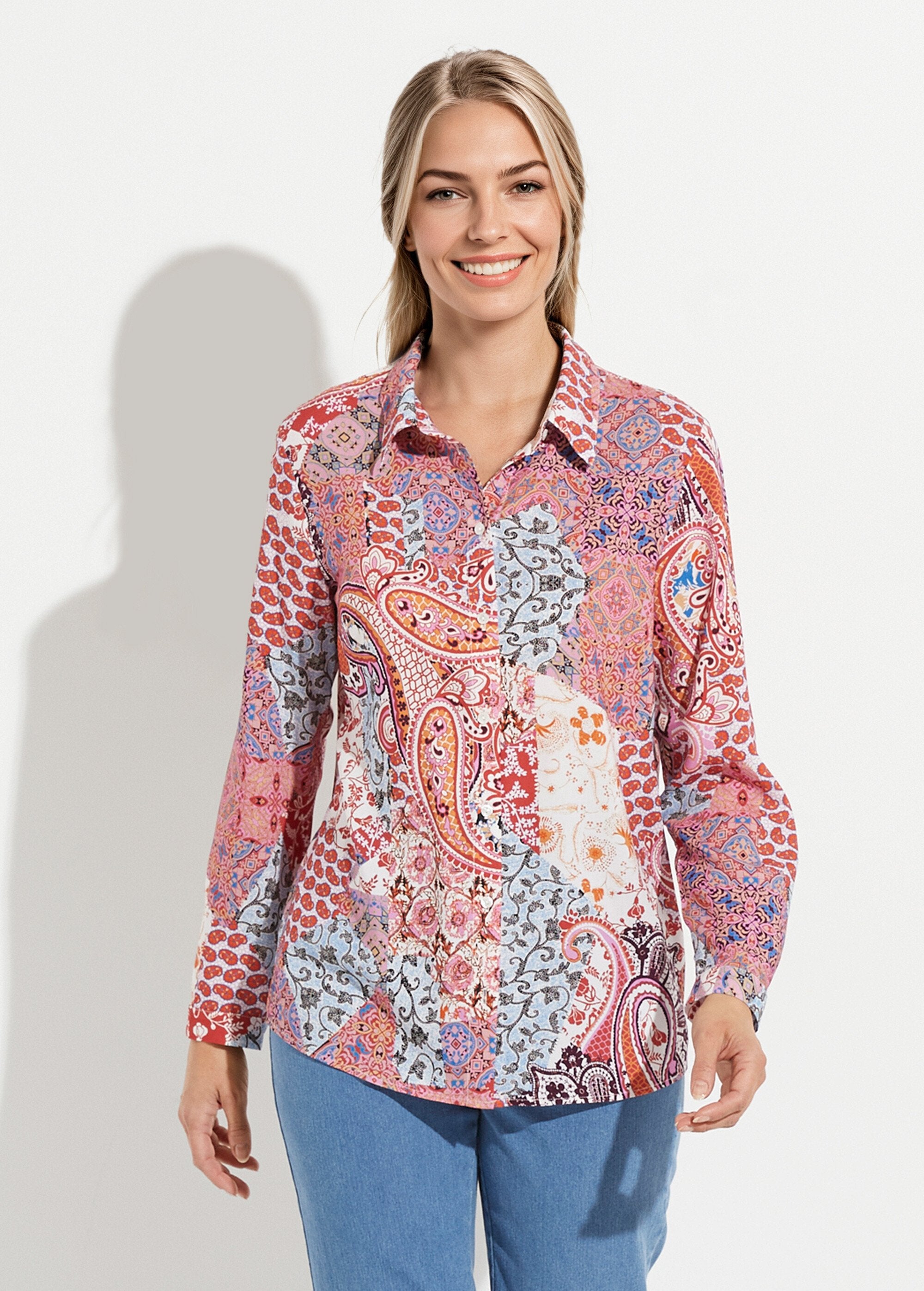 Blusa_larga_y_fluida_con_botones_y_estampado_paisley_Estampado_rosa_FA1_slim