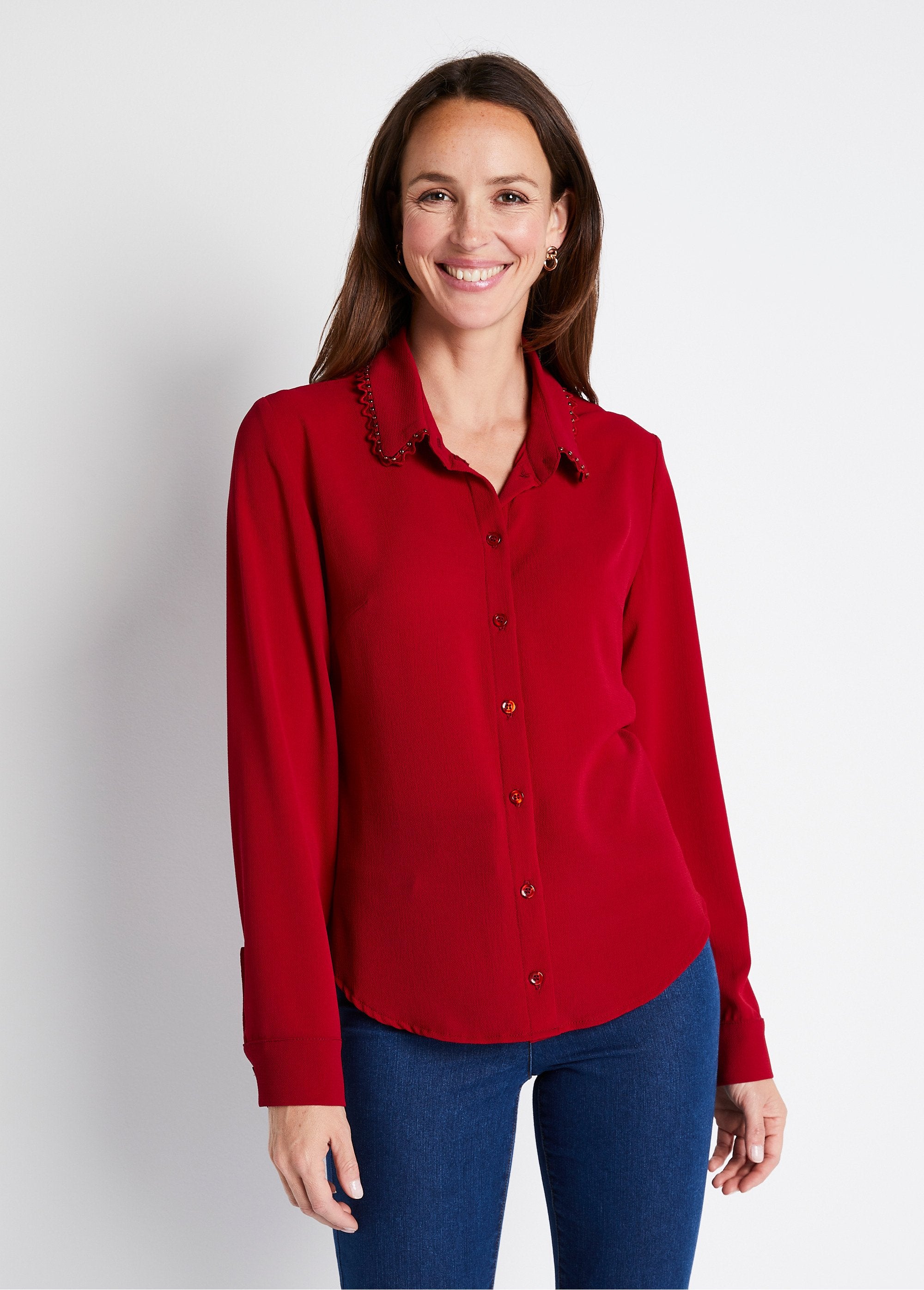 Blusa_lisa_con_botones_y_cuello_fantasía_Rojo_FA1_slim