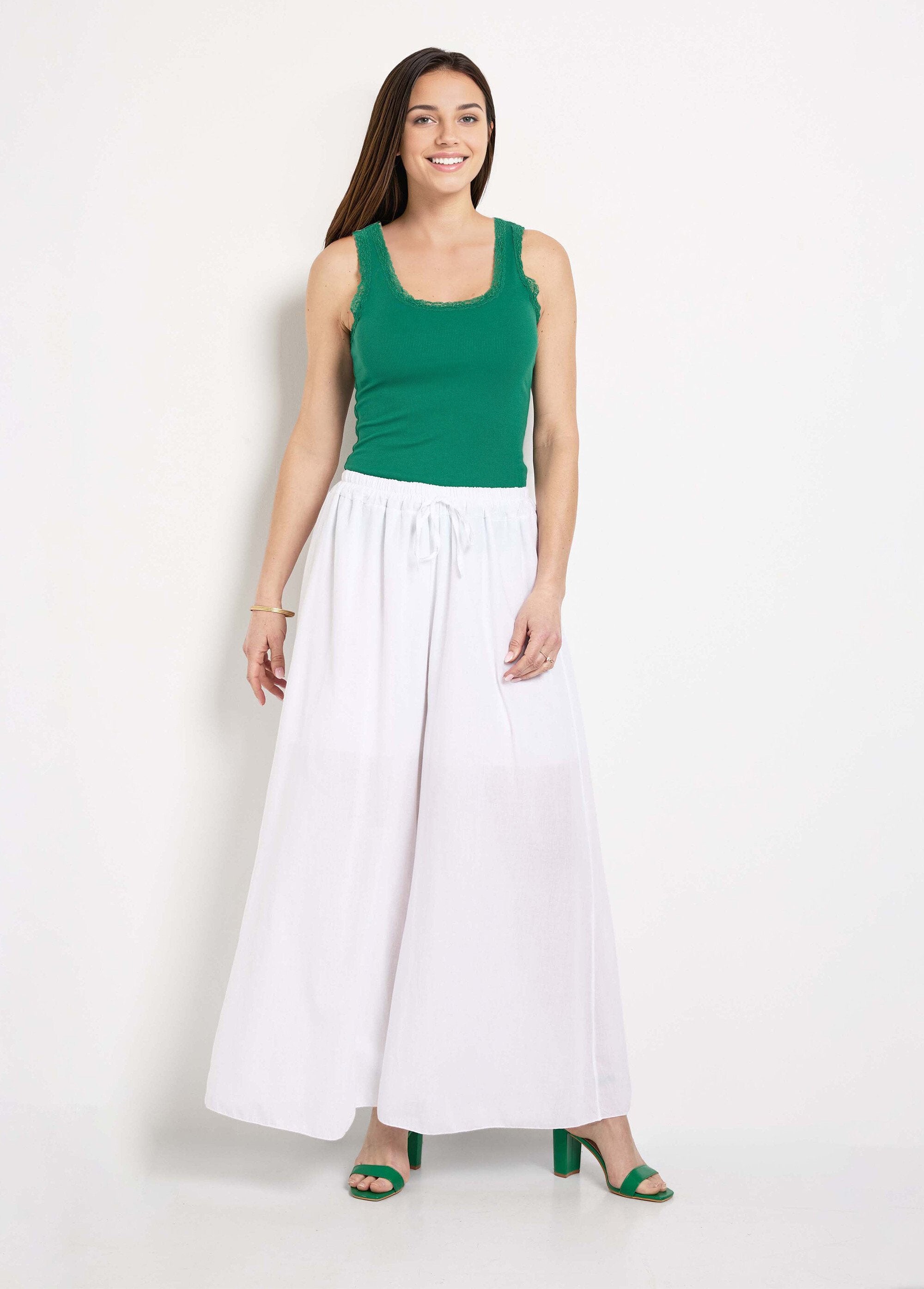 Top_de_tirantes_de_canalé_fino_con_ribete_de_encaje_verde_brillante_SF1_slim