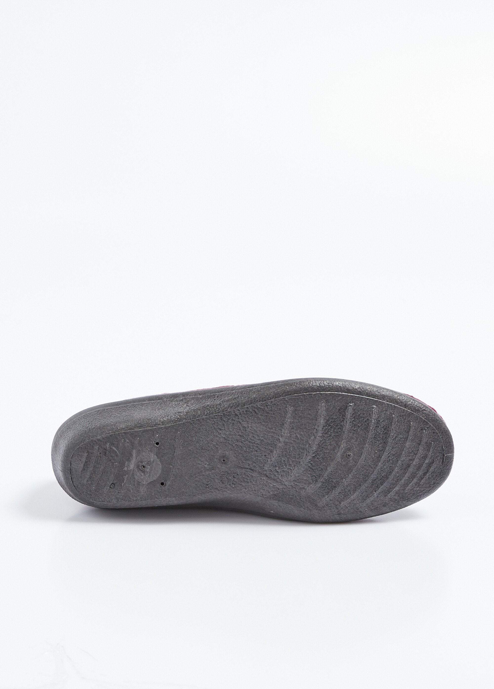 Derbys_casuales_con_cuña_y_cordones_Burdeos_UN1_slim