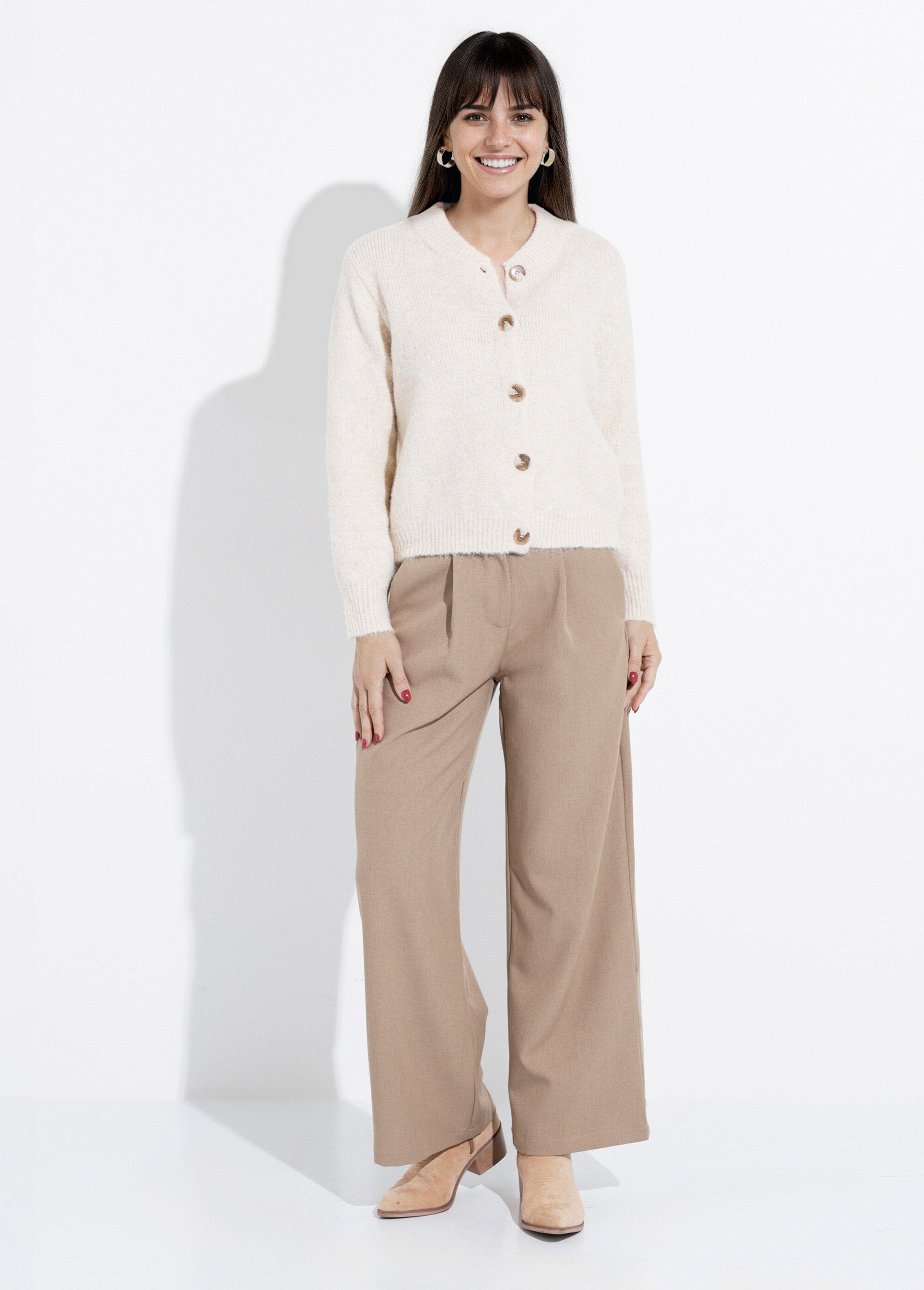 Chaleco_de_punto_elegante_con_cuello_redondo_Beige_SF1_slim