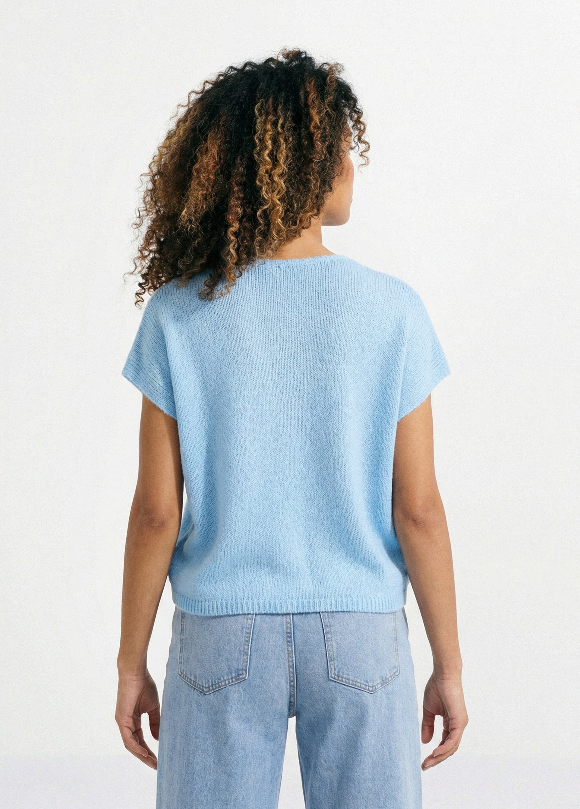 Gilet_manches_courtes_boutons_métallisés_Bleu_ciel_DO1_slim