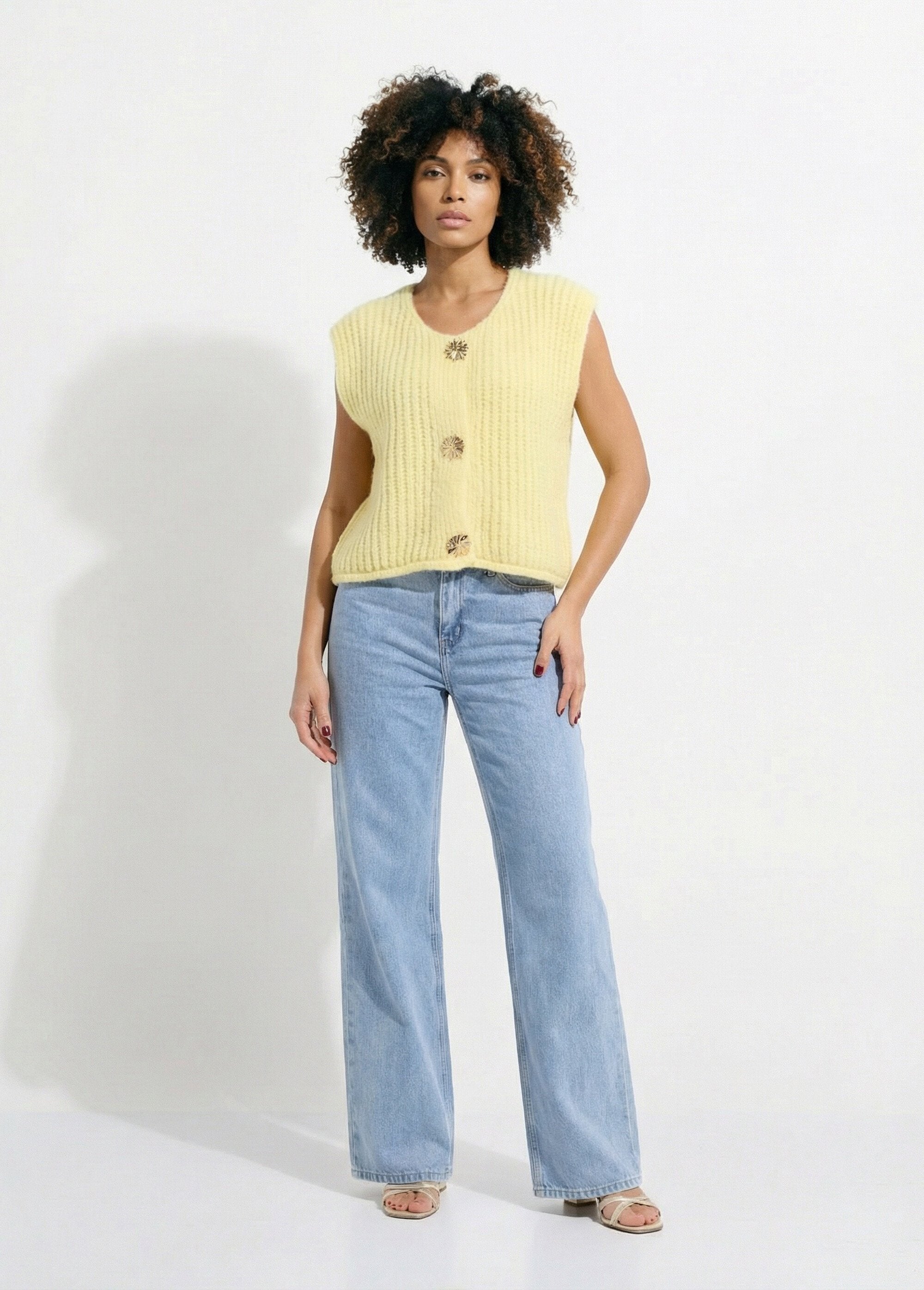 Chaleco_sin_mangas_con_botones_joya_AMARILLO_SF1_slim