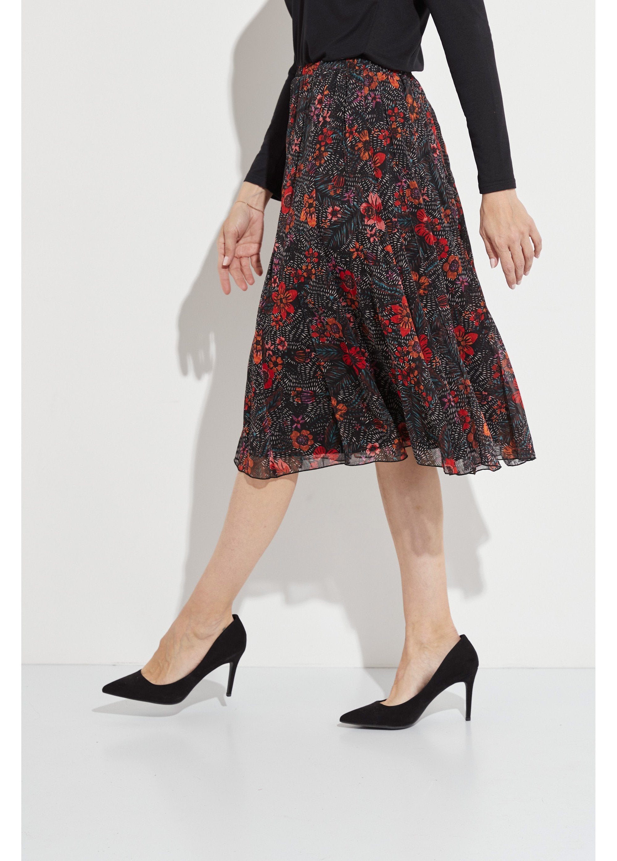 Falda_larga_acampanada_de_gasa_floral_Negro_y_rojo_DR1_slim