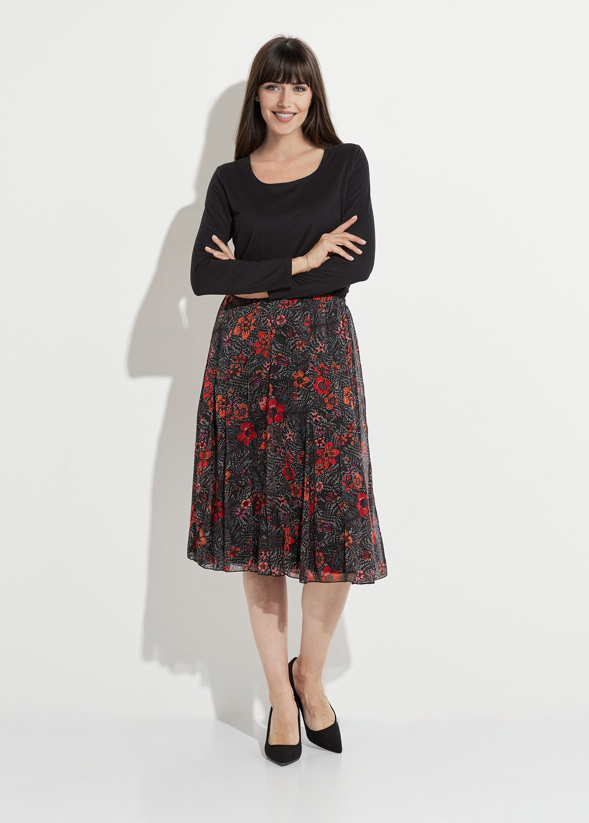 Falda_larga_acampanada_de_gasa_floral_Negro_y_rojo_SF1_slim