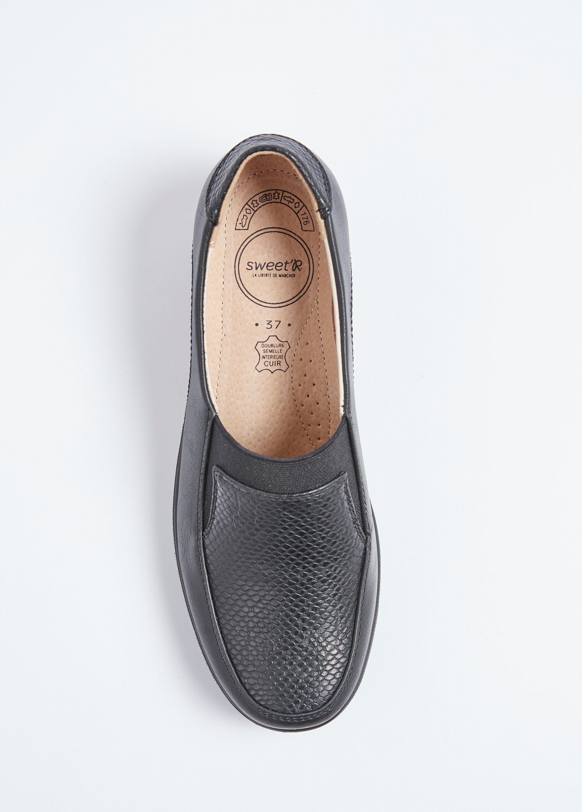 Mocasines_de_cuña_de_piel_con_elástico_de_ancho_amplio_Negro_OV1_slim
