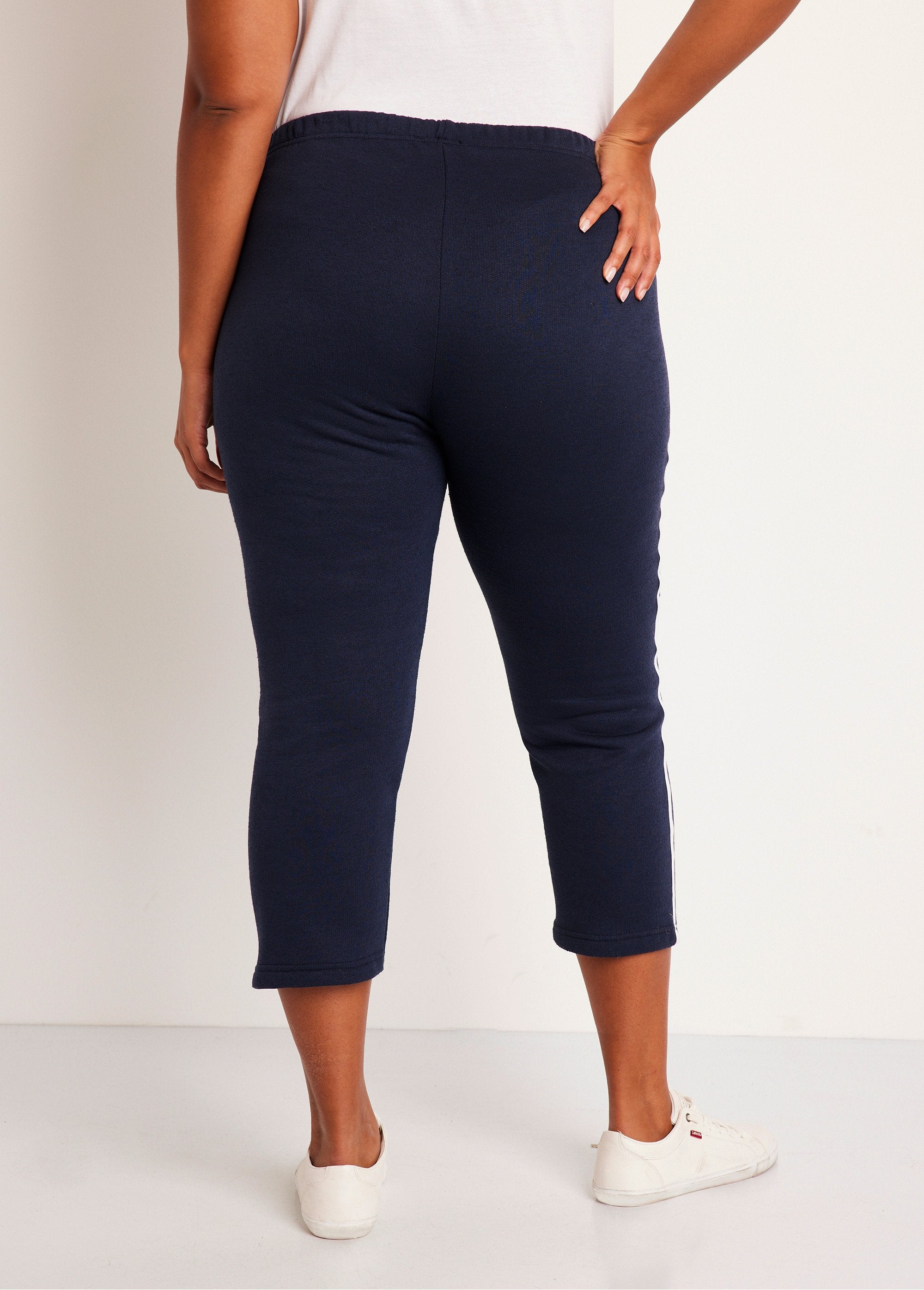 Pantalones_cortos_de_estar_por_casa_con_rayas_laterales_Marina_DO1_curvy