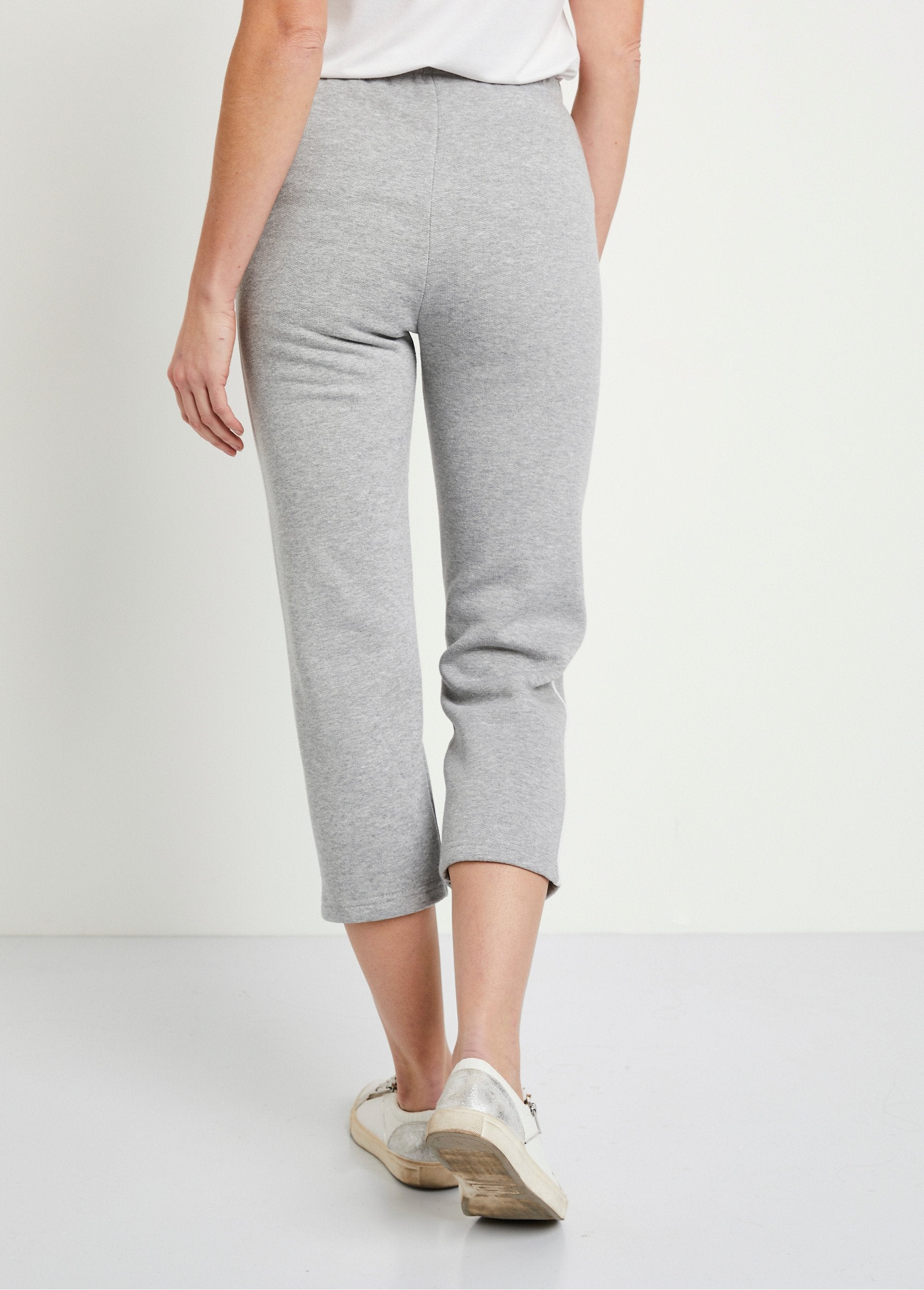 Pantalones_cortos_de_estar_por_casa_con_rayas_laterales_Gris_jaspeado_DO1_slim