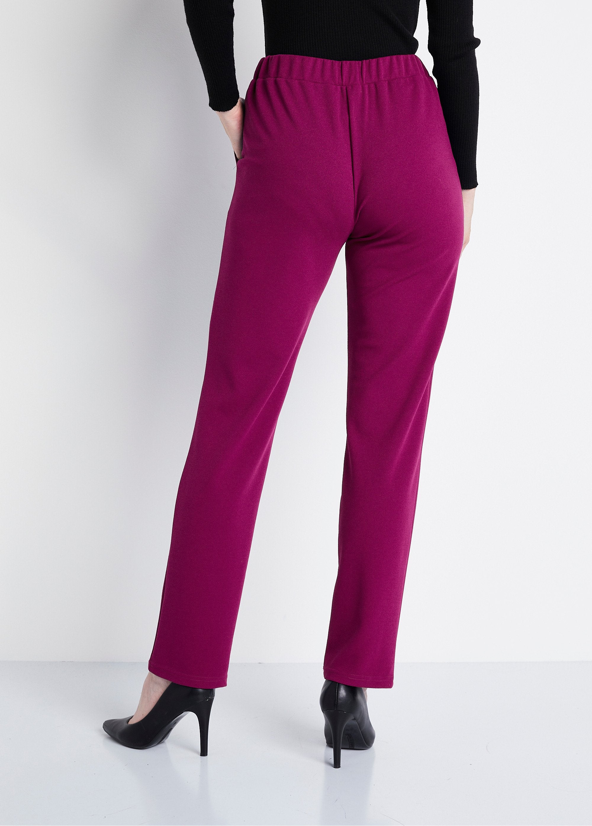 Pantalón_recto_con_cintura_elástica_y_punto_crepé_Cassis_DO1_slim