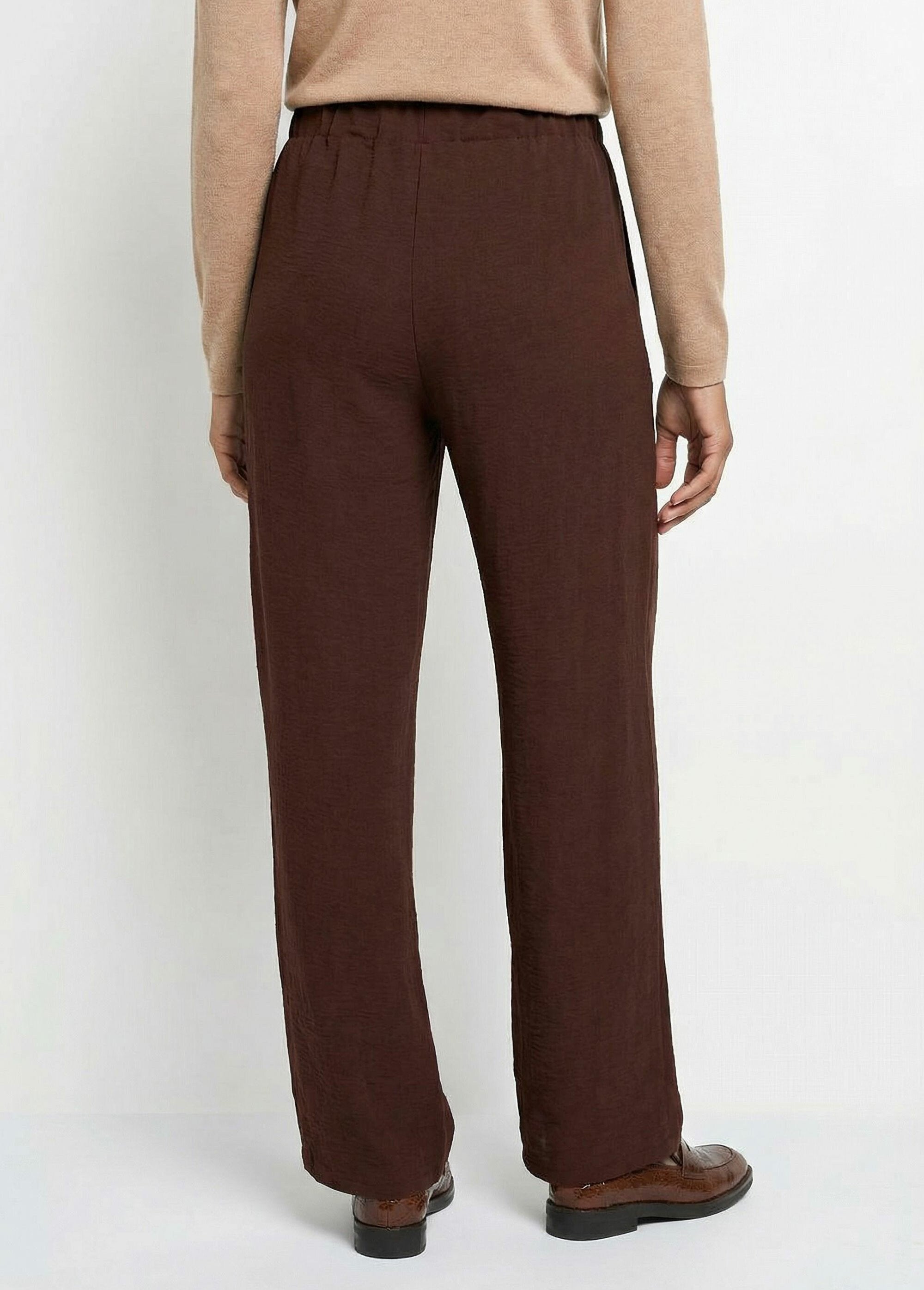 Pantalones_de_crepé_fluidos_de_pierna_ancha_Chocolate_DO1_slim
