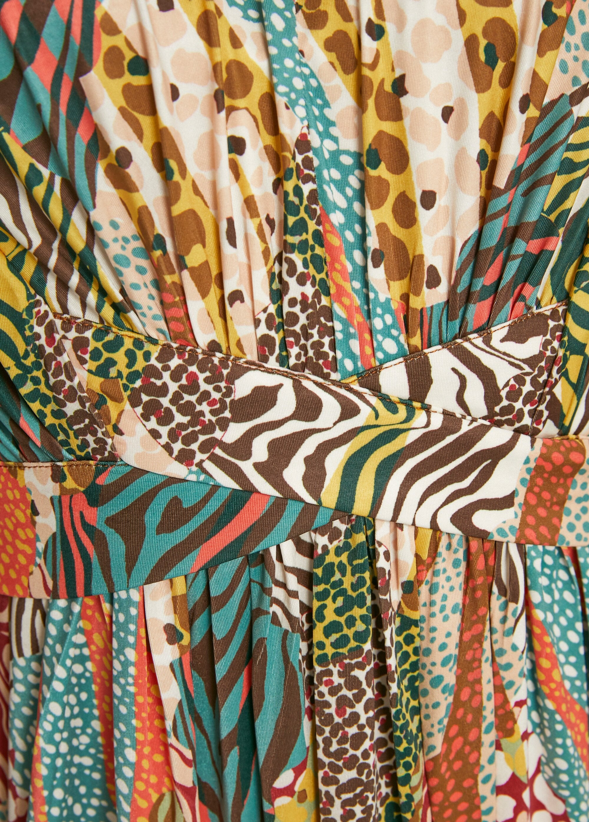 maxi_vestido_acampanado_con_estampado_safari_Multicolor_DE4_slim