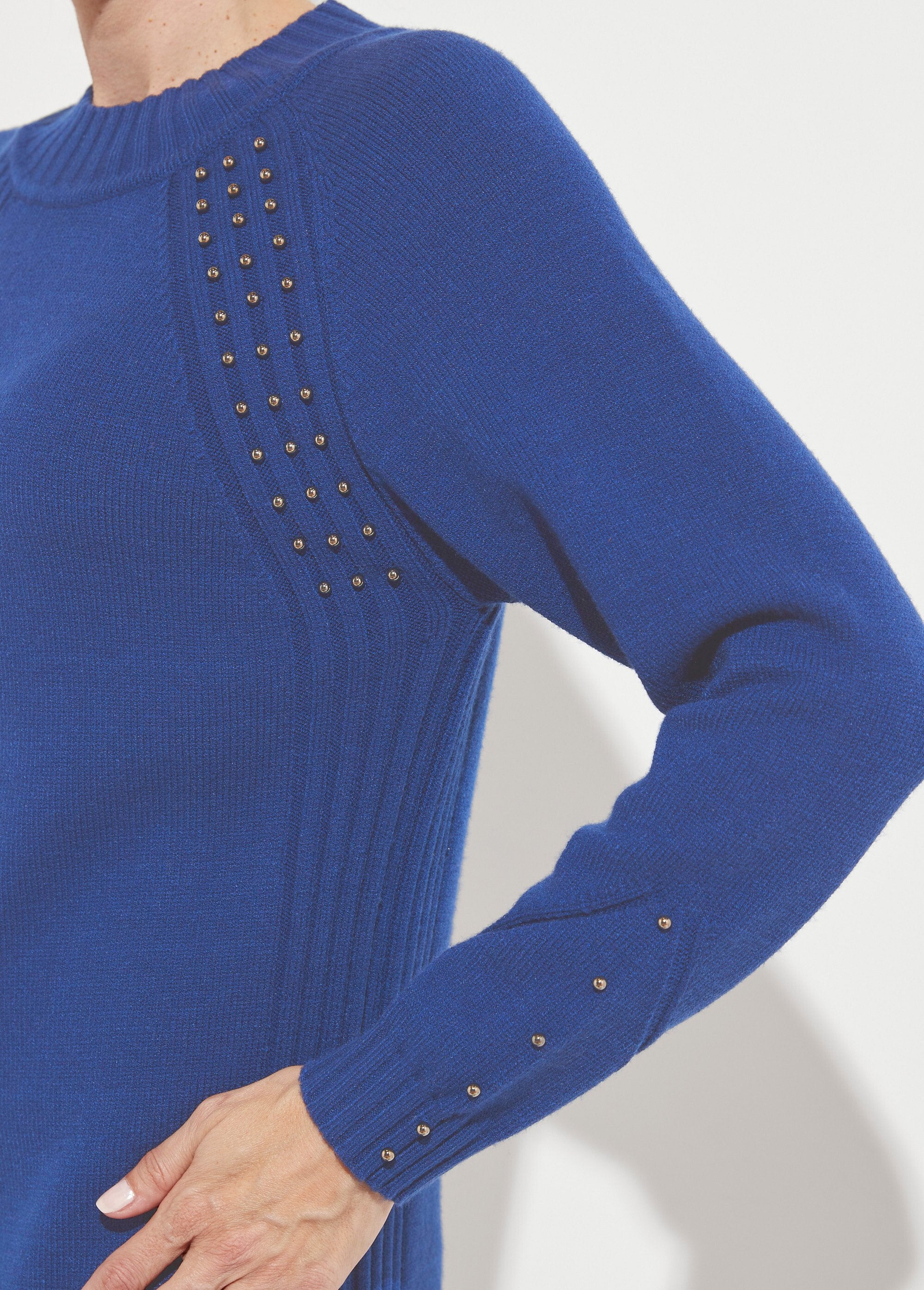 Robe-pull_col_montant_détails_côtelés_perlés_Bleu_DE2_slim