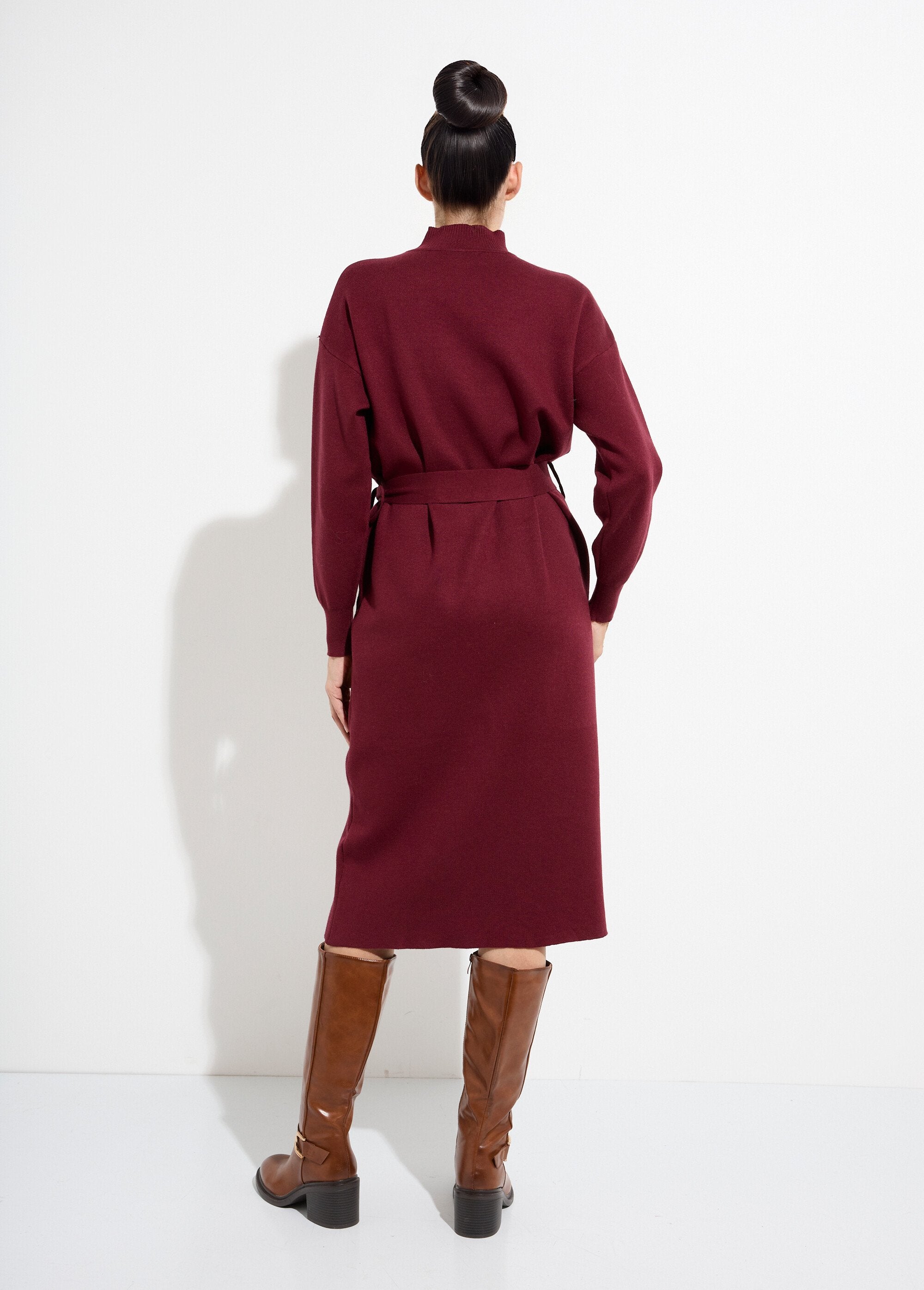 Robe_pull_col_montant_ceinture_métal_Bordeaux_DO1_slim