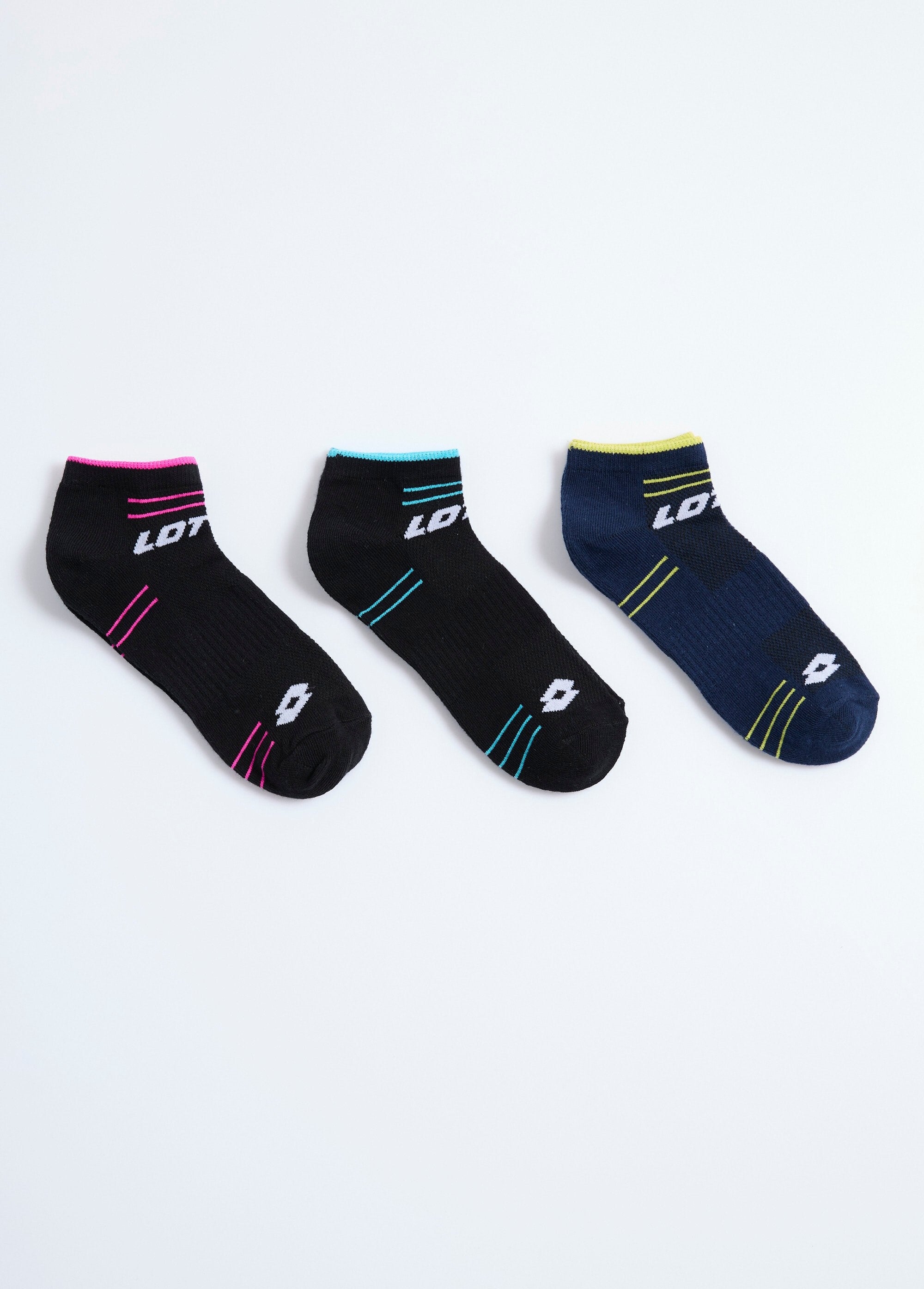 Calcetines_técnicos_con_logo_Negro_a_juego_DE1_slim
