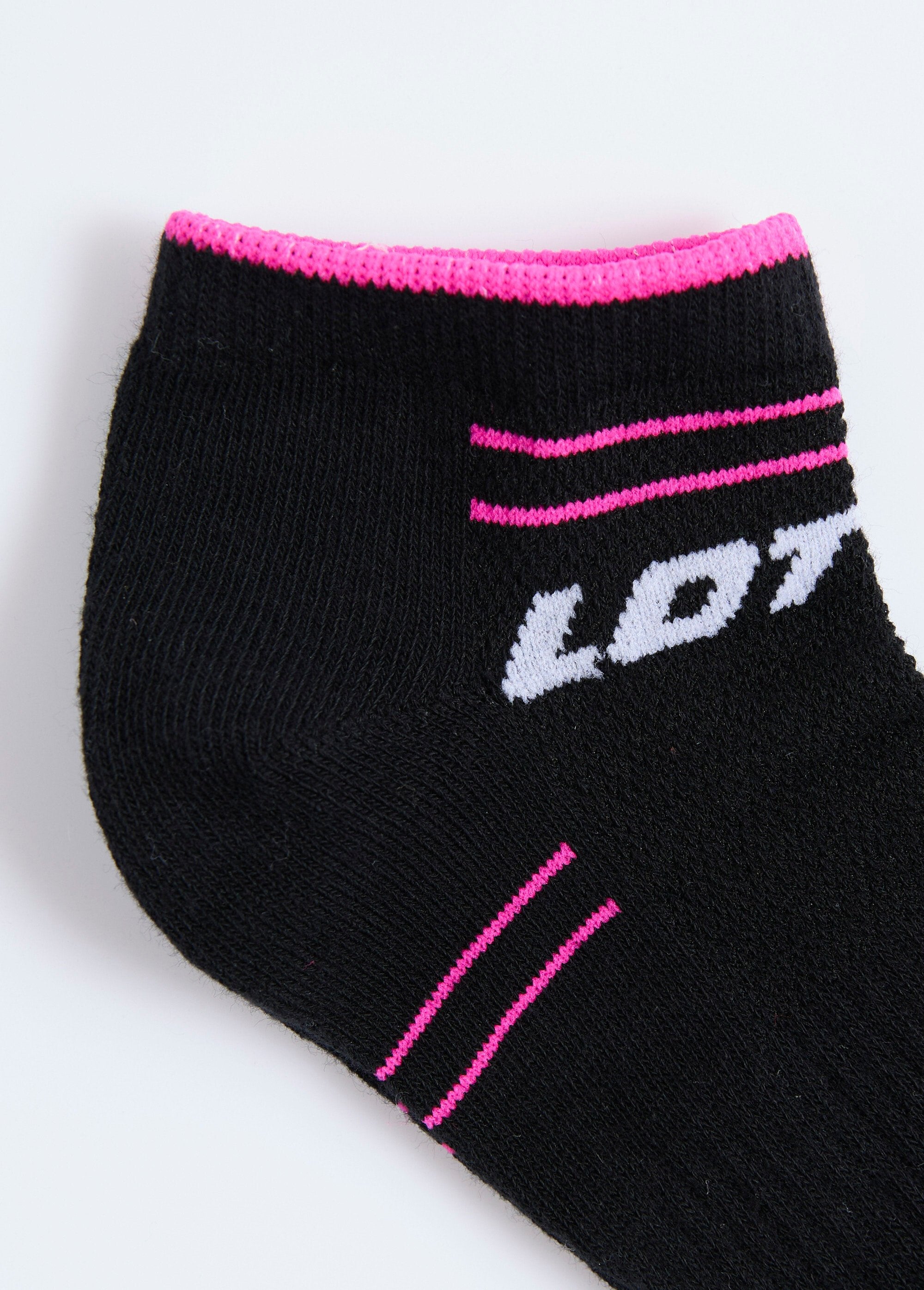 Calcetines_técnicos_con_logo_Negro_a_juego_DE2_slim