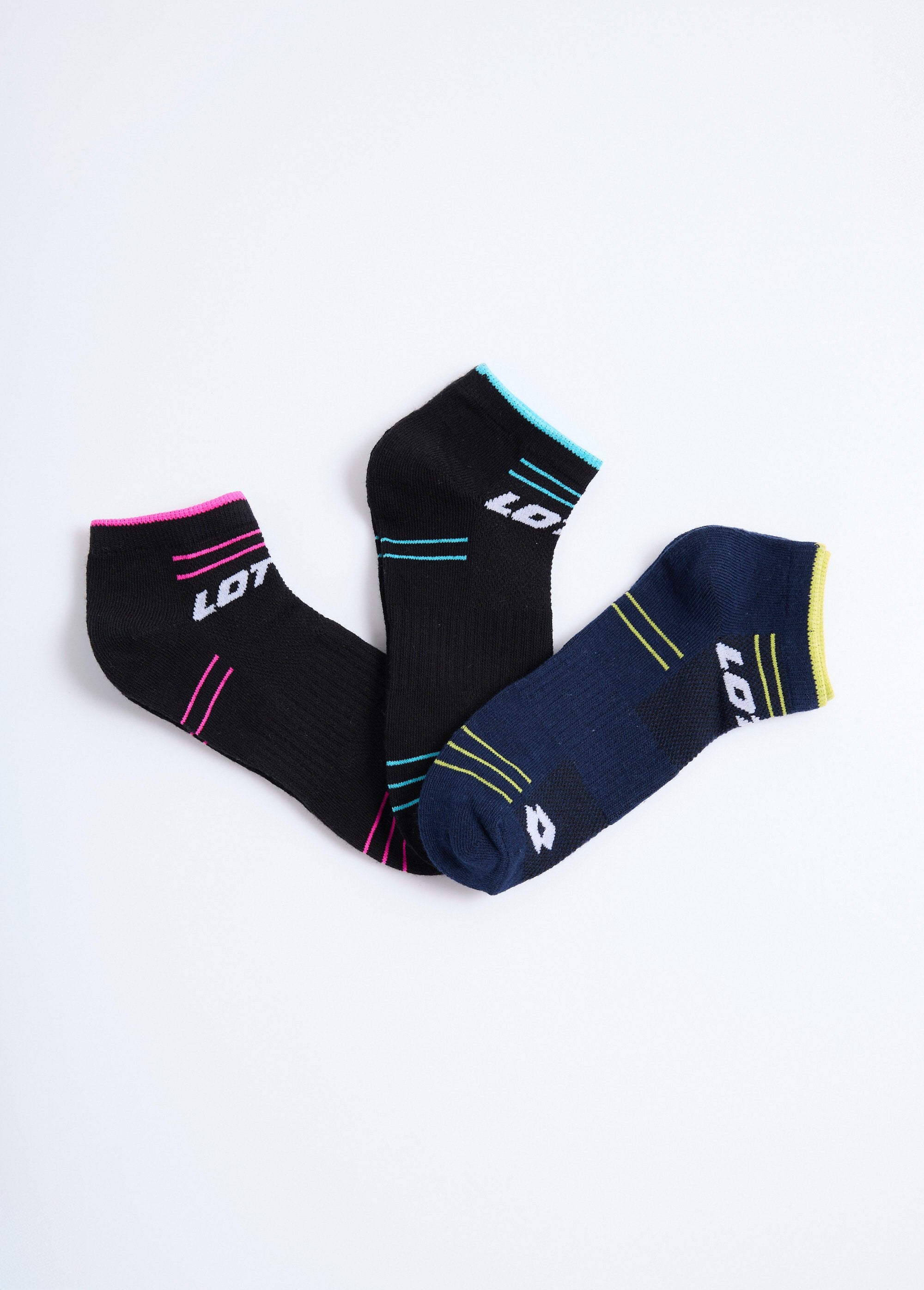 Calcetines_técnicos_con_logo_Negro_a_juego_FA1_slim