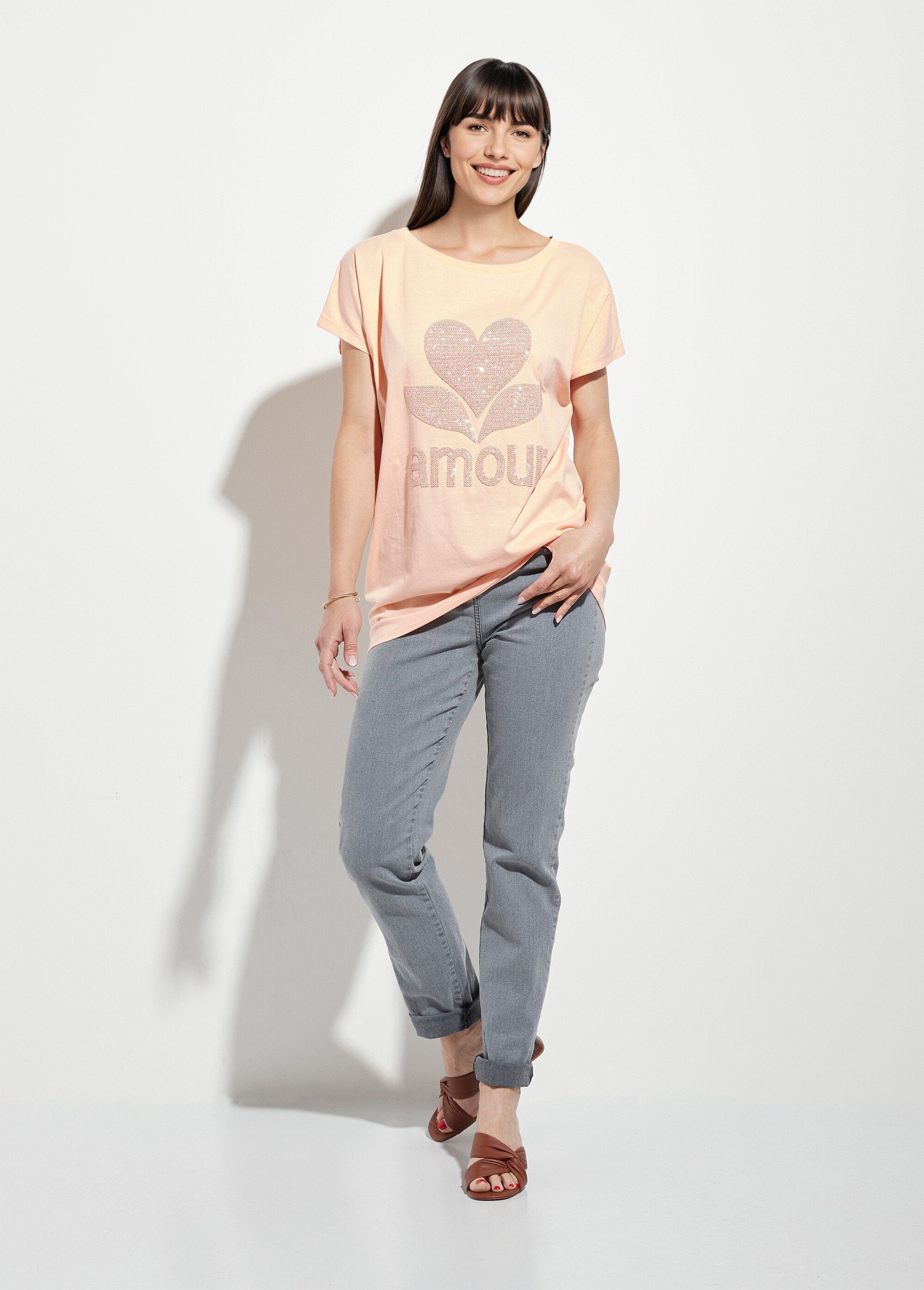 Camiseta_de_cuello_redondo_con_estampado_Love_brillante_naranja_SF1_slim