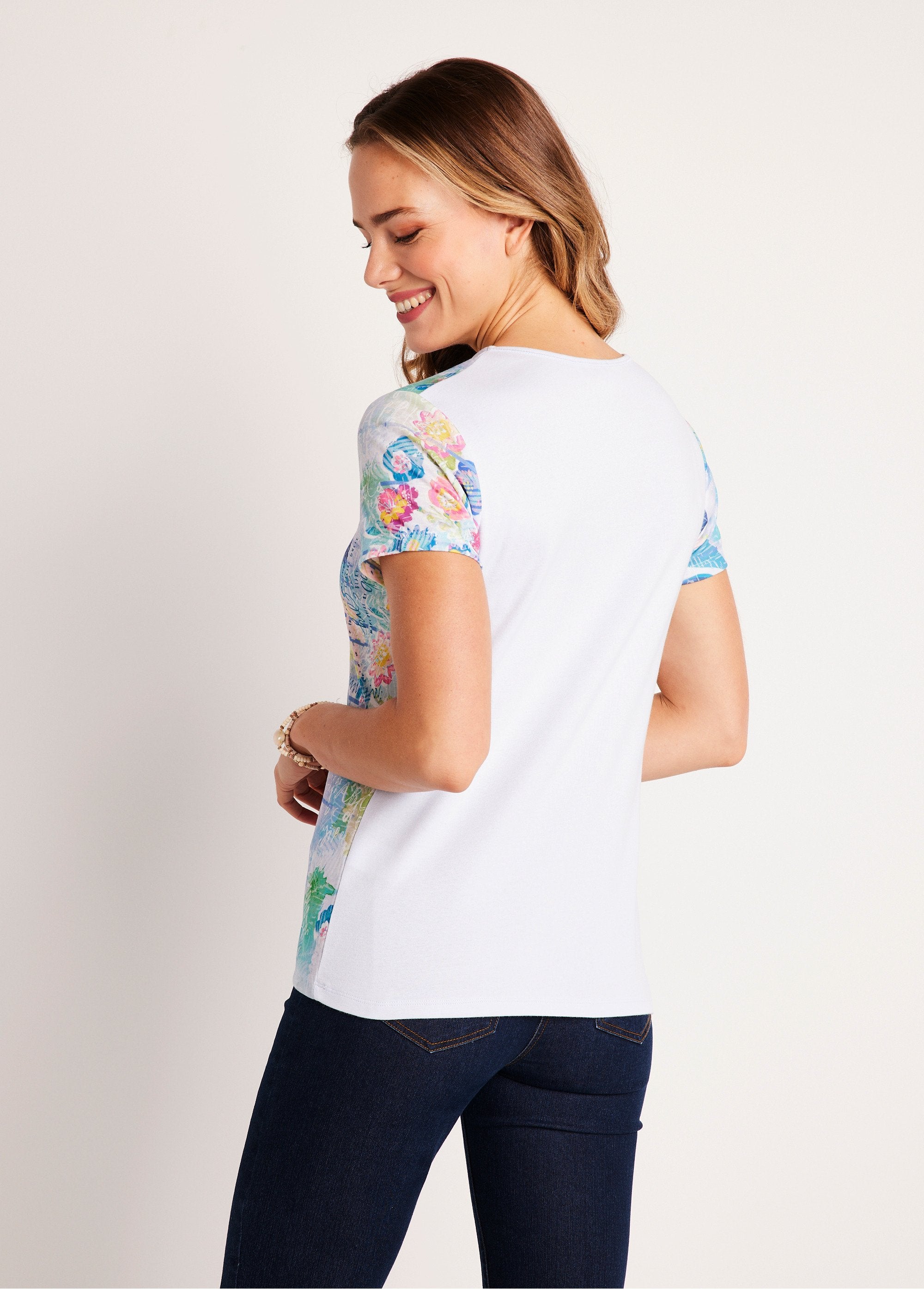 Camiseta_corta_con_gráfico_floral_Multicolor_DO1_slim