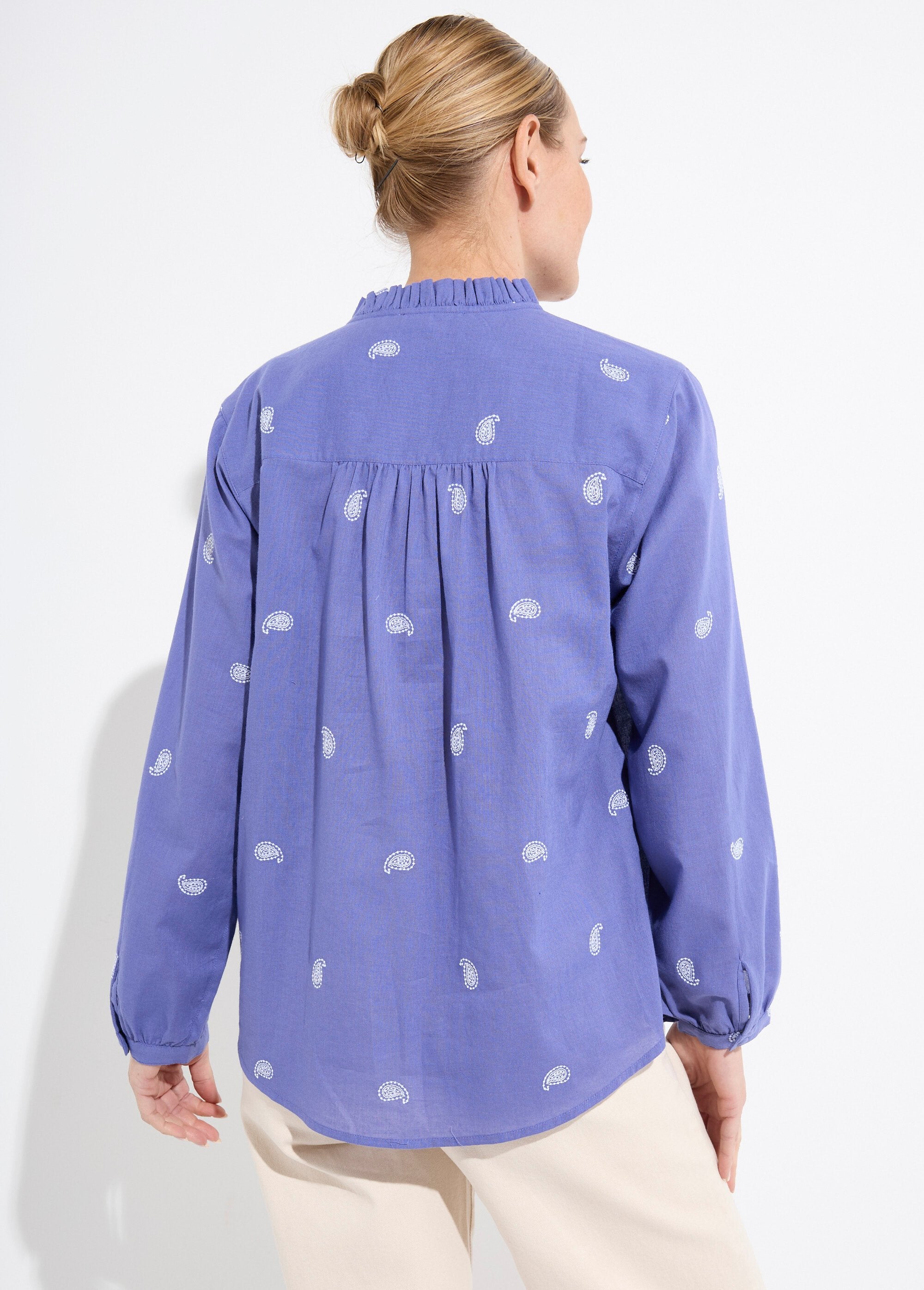 Túnica_de_gasa_de_algodón_bordada_con_cuello_con_volantes_Azul_y_blanco_DO1_slim