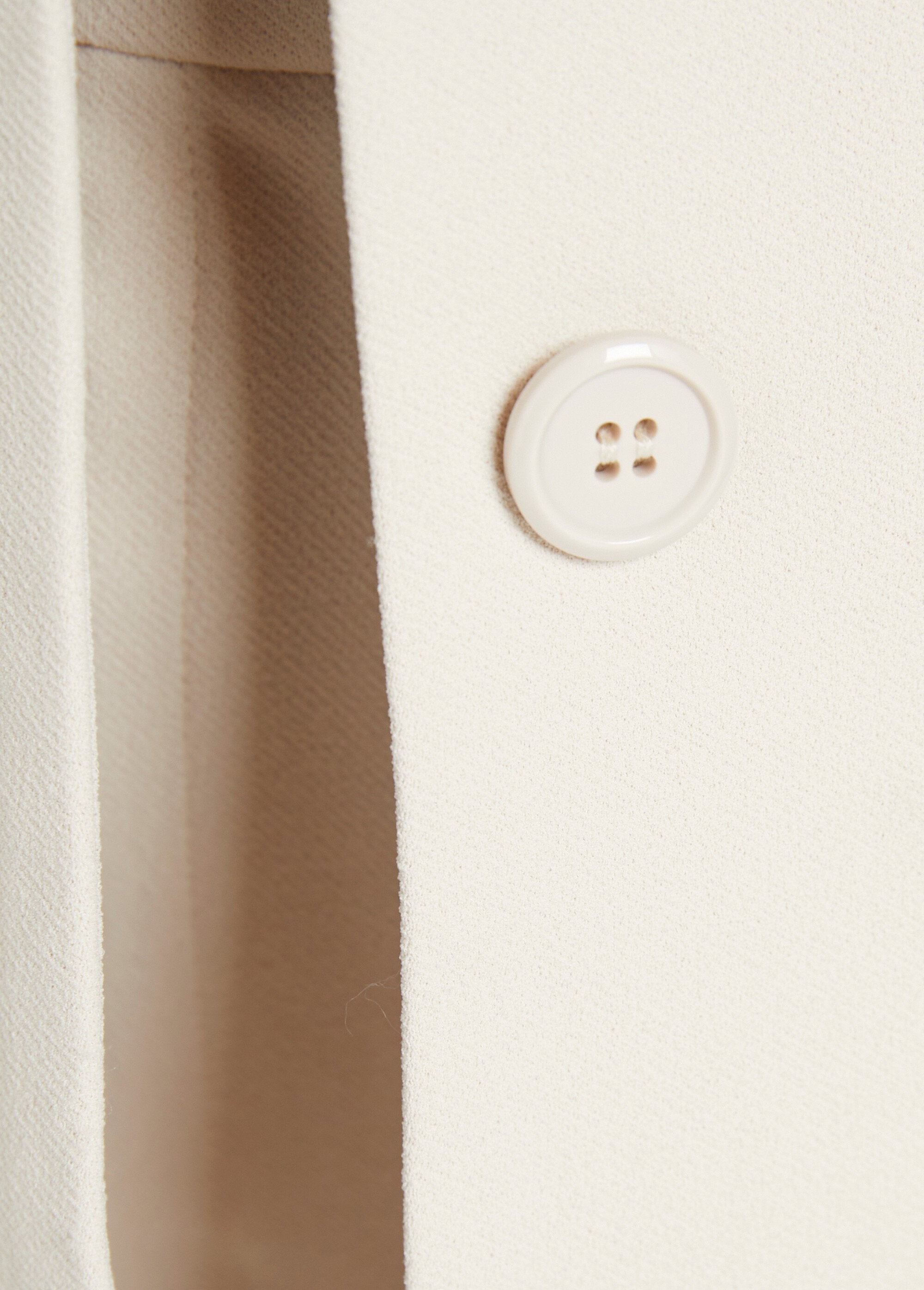 Americana_corte_recto_punto_liso_Beige_DE2_curvy