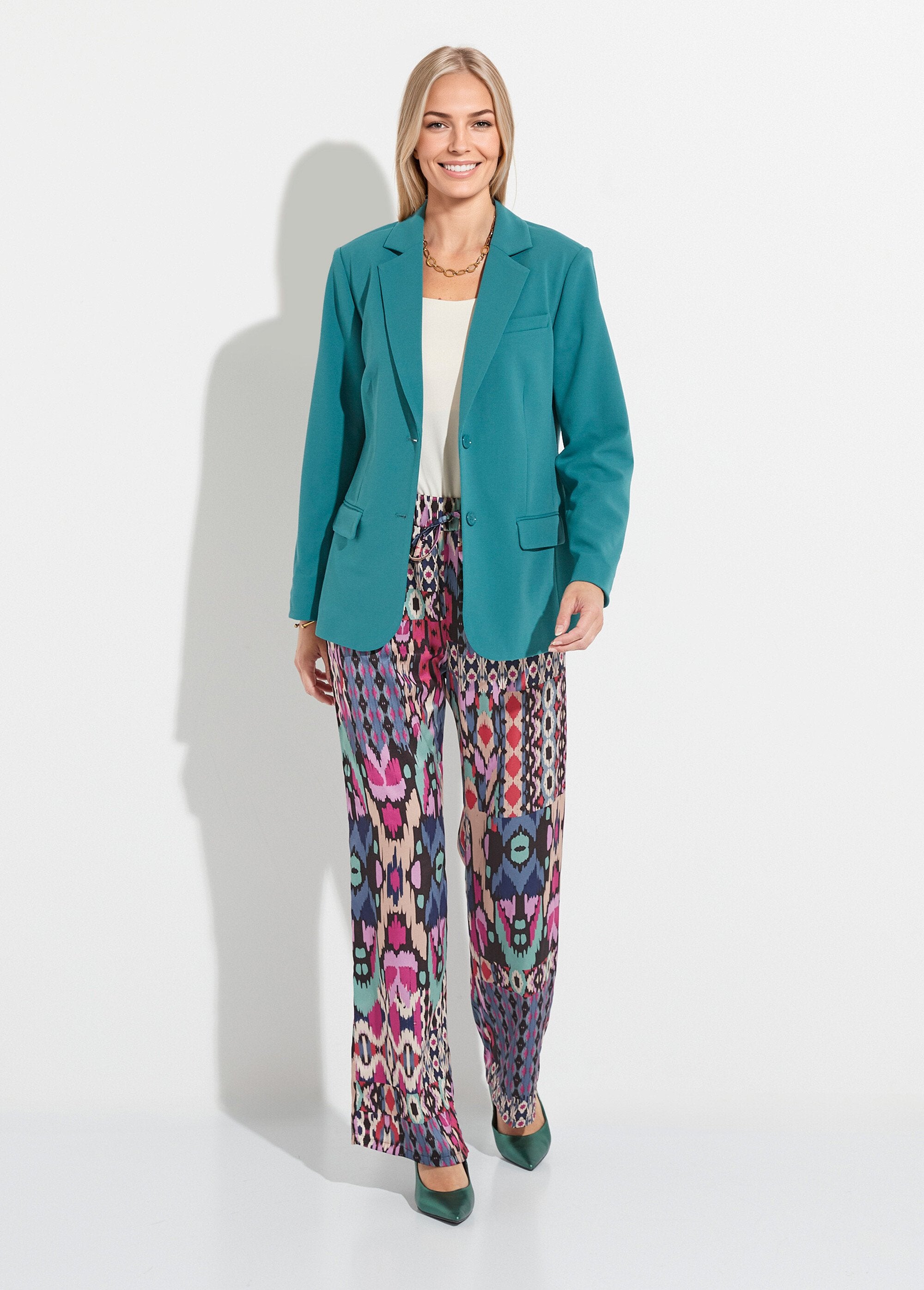 Chaqueta_blazer_lisa_de_corte_recto_y_cuello_sastre_Verde_SF1_slim